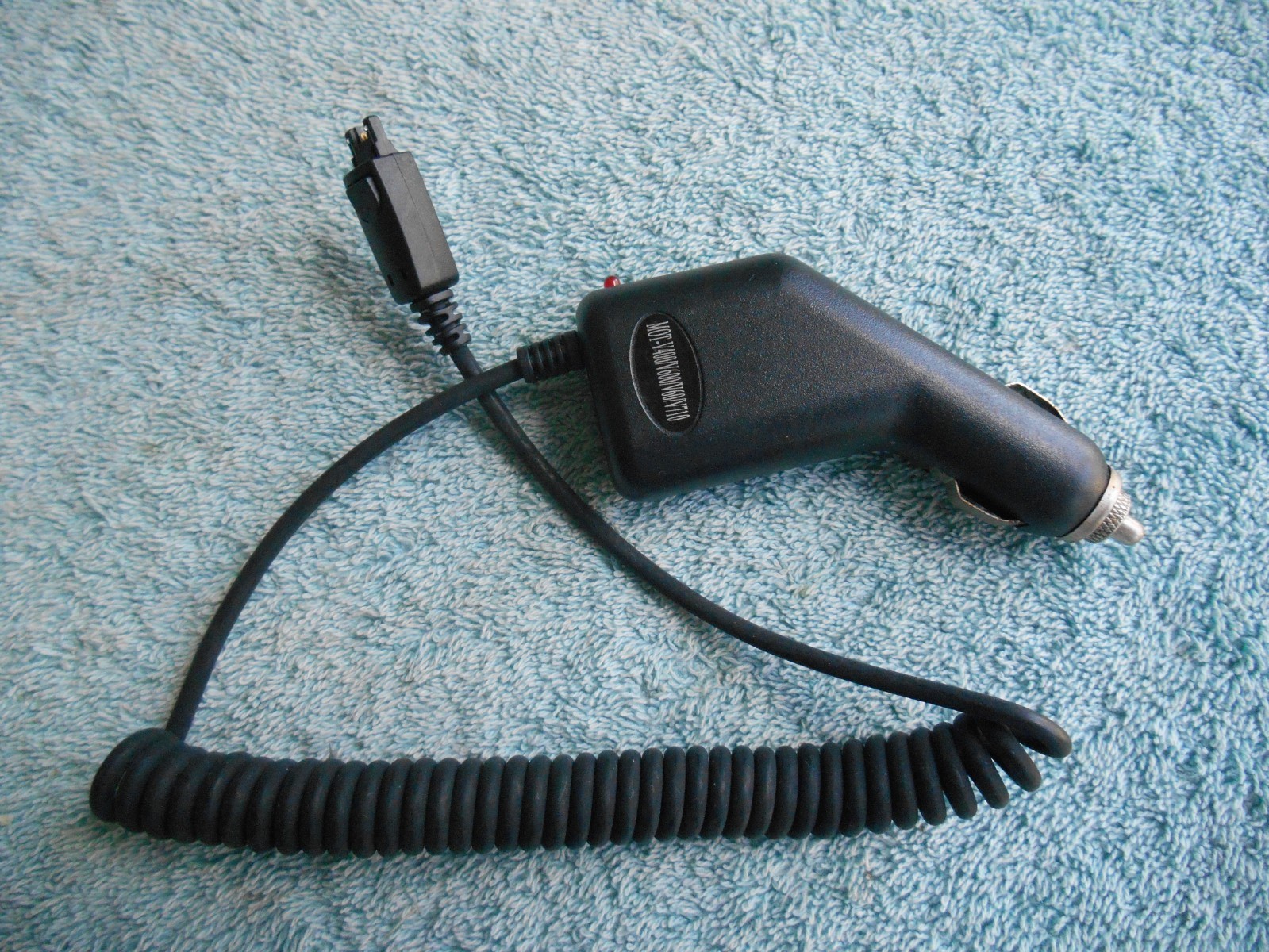 WHOLESALE LOT OF 18 ASSORTED 12 VOLT DC PLUG CHARGERS