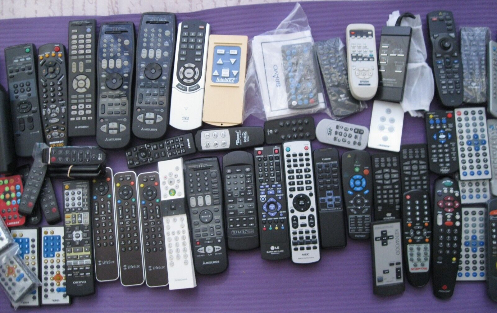 LOT OF mixed REMOTE CONTROLS ORIGINALS ONLY ABC