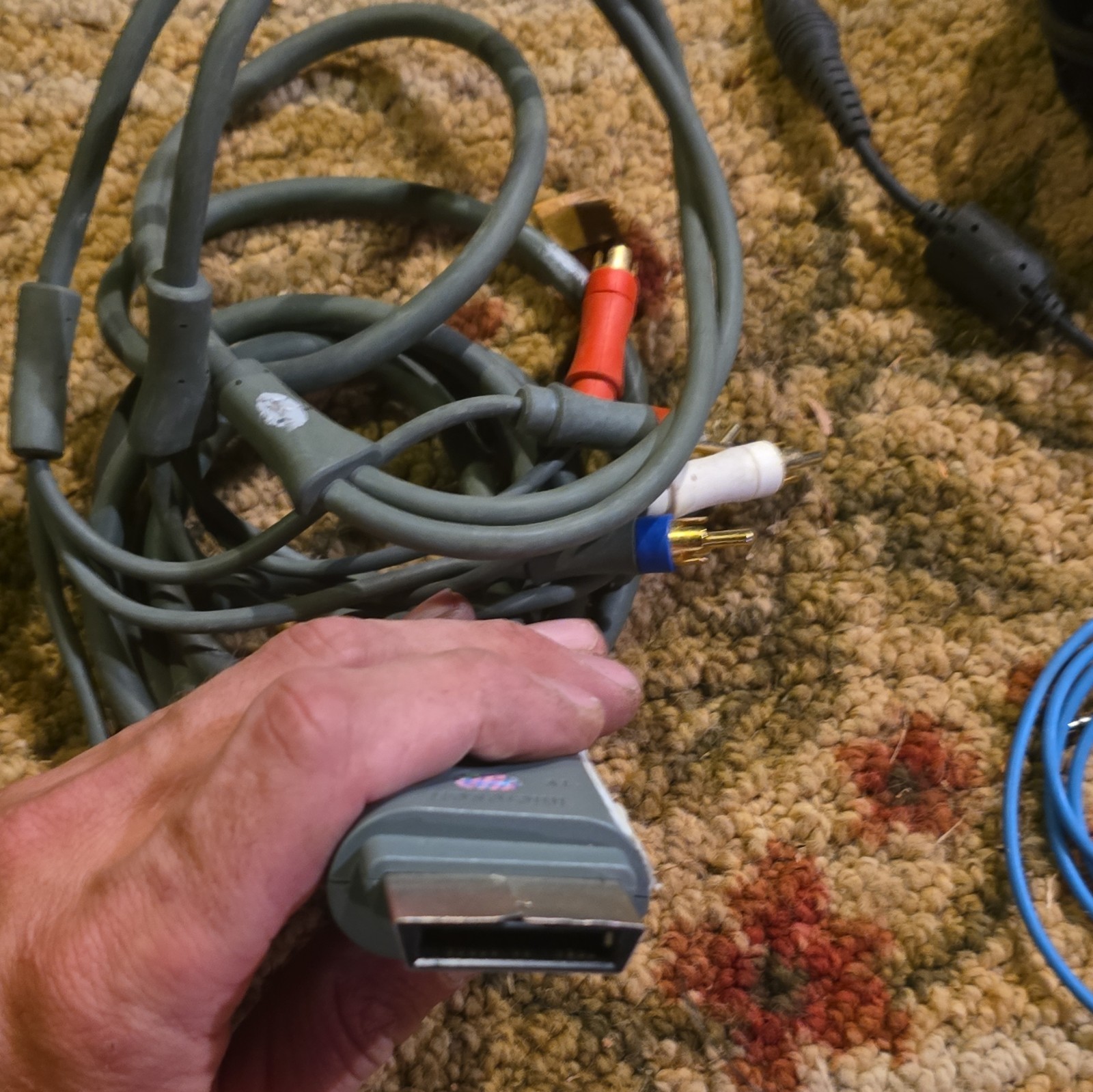 LARGE ASSORTMENT of Older Tech wires/chargers /power Cords /micro USB /others