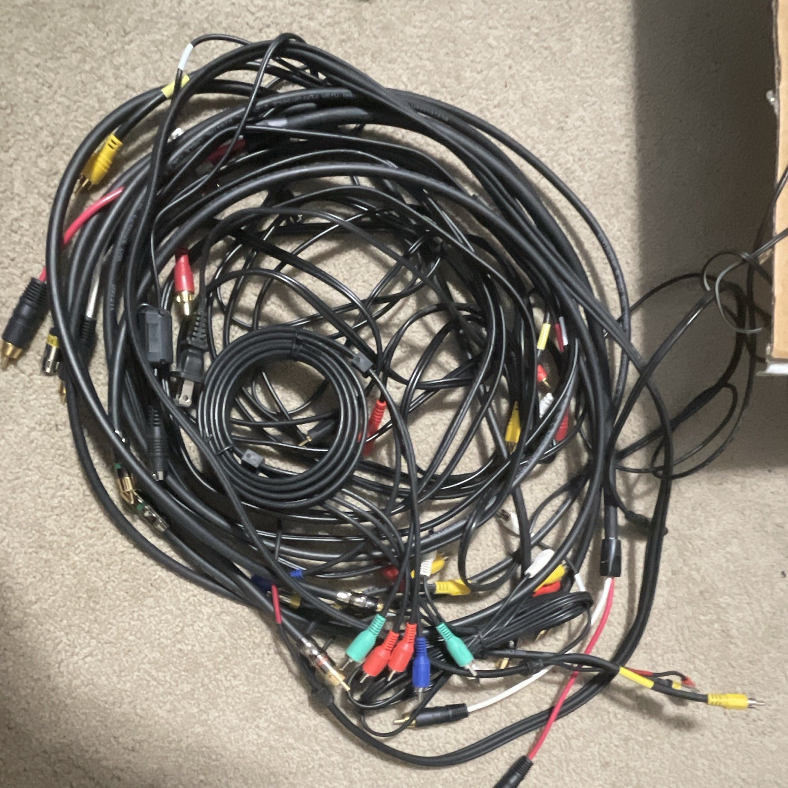Mixed Lot Assorted Audio/Video & Phone-Style Cables and Cords