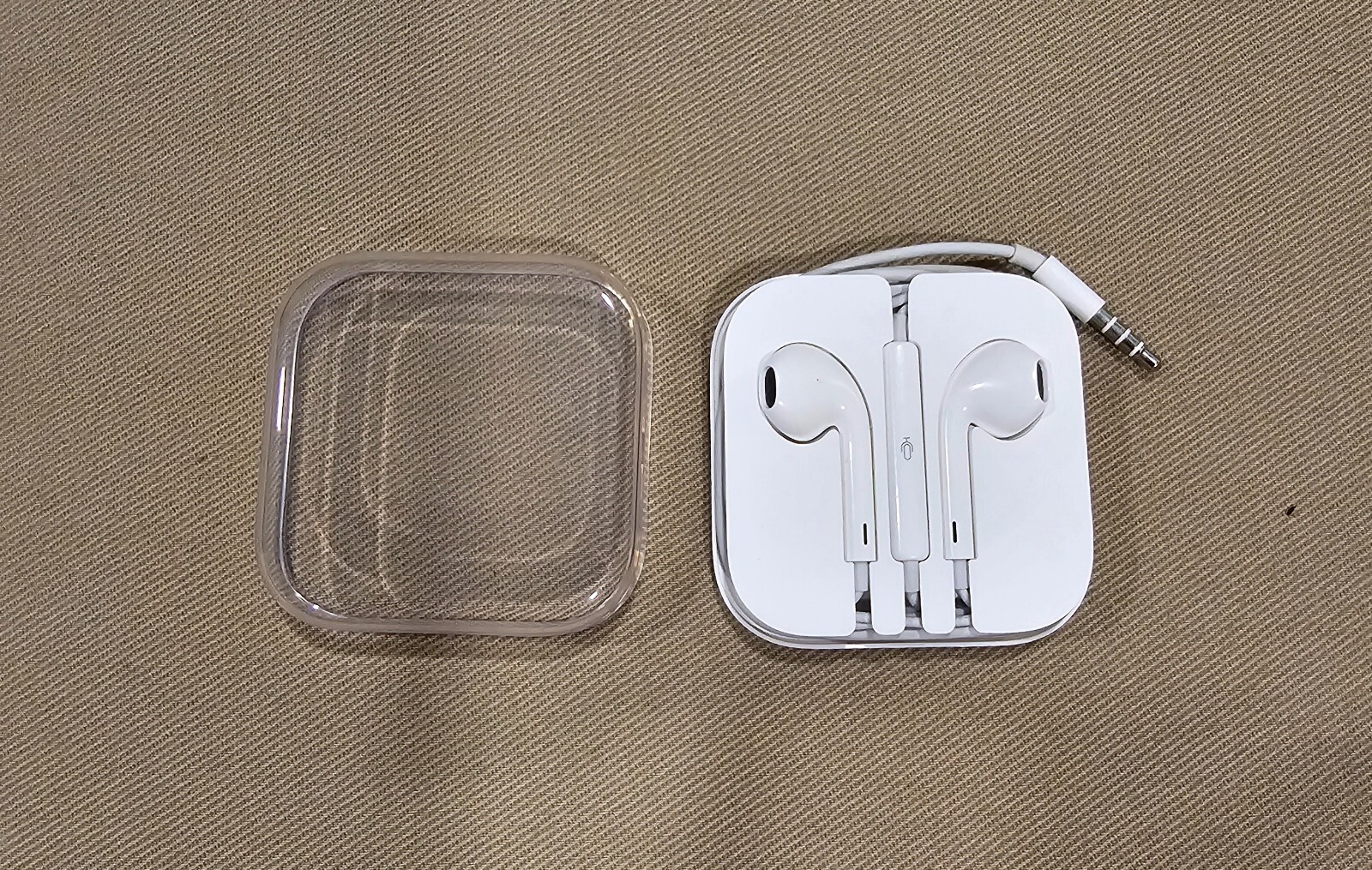 Apple Headphones Wired and 2 Wall Charger Adapter Cube