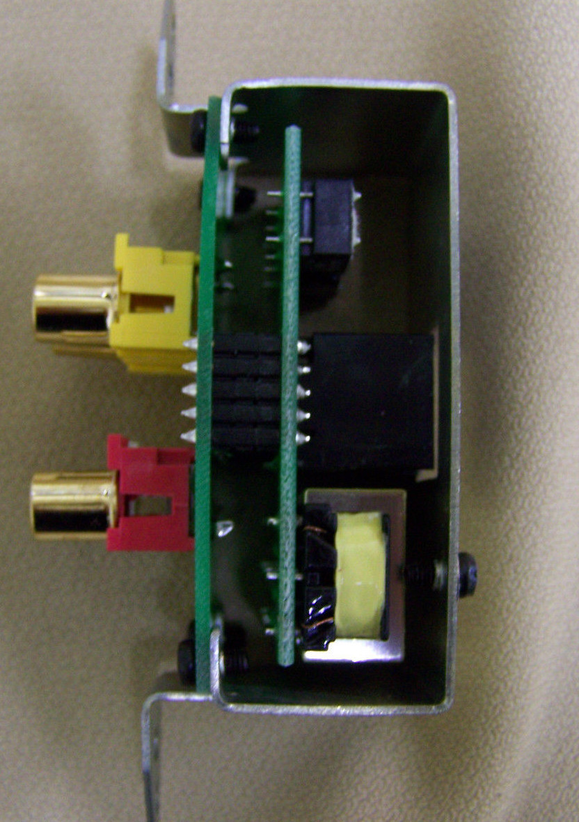 Intelix AVO-V2A2-WP Video s Stereo Audio Cat-5/6 Wallplate Balun/Extender w/RJ45