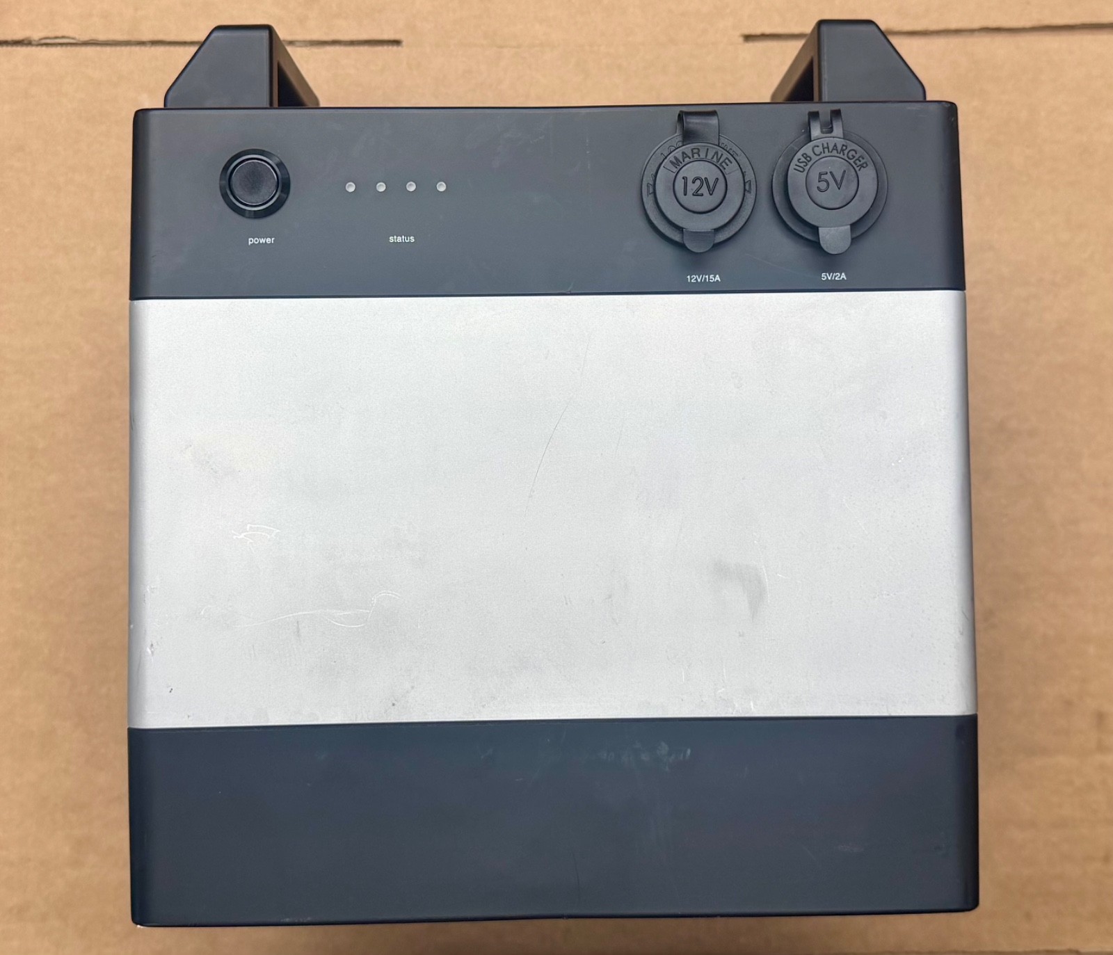 CAKE Osa power pack doubles as charging workstation lithium 5V 12v outlet