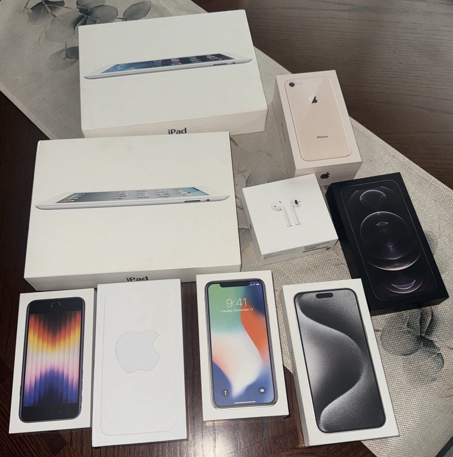 Apple iPhone Mixed Lot Retail Boxes Packaging for iPad iPhone AirPods