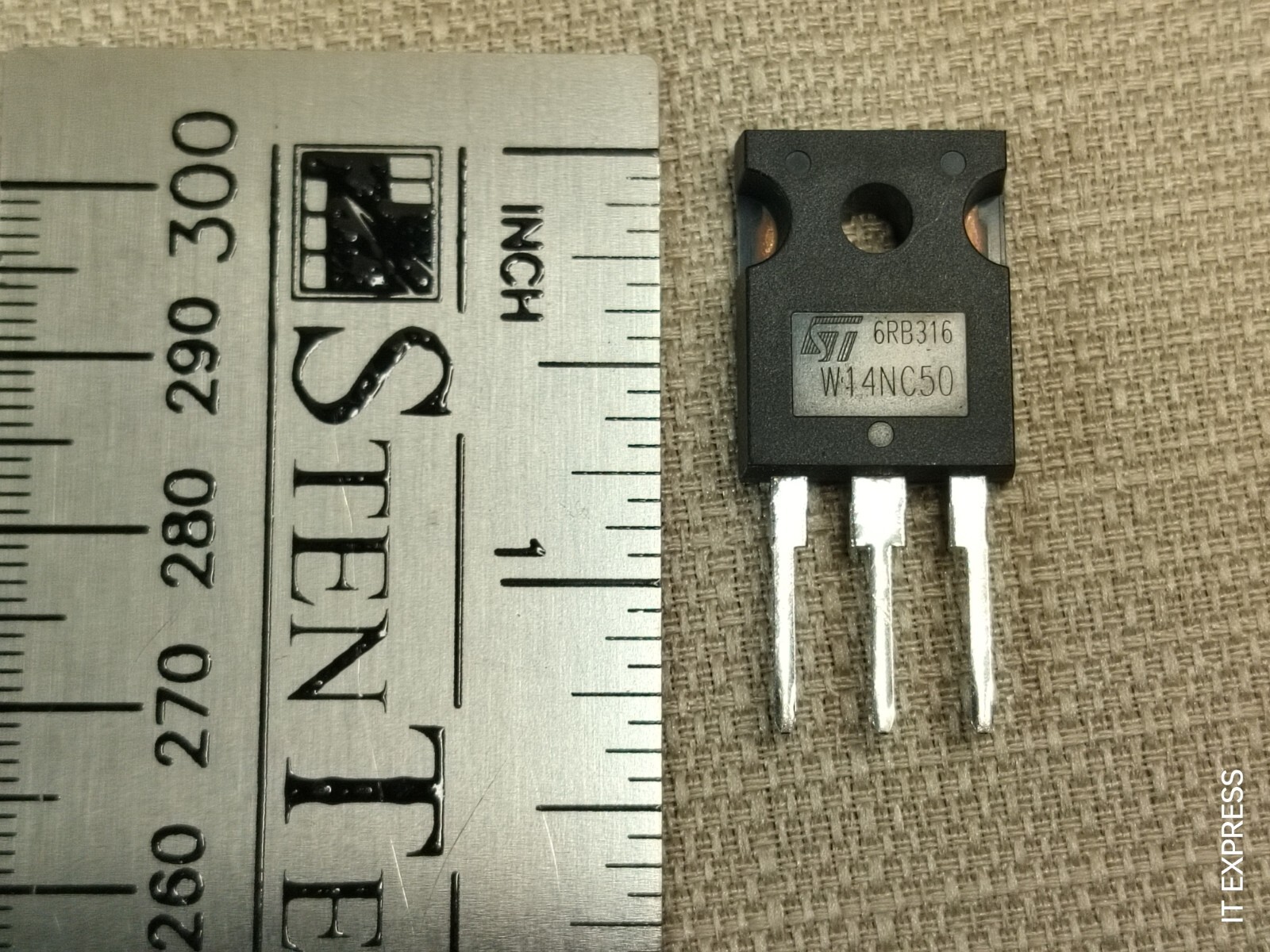 1x – ST MICRO MOSFET N-CHANNEL 500V TO-247 Powermesh 14A