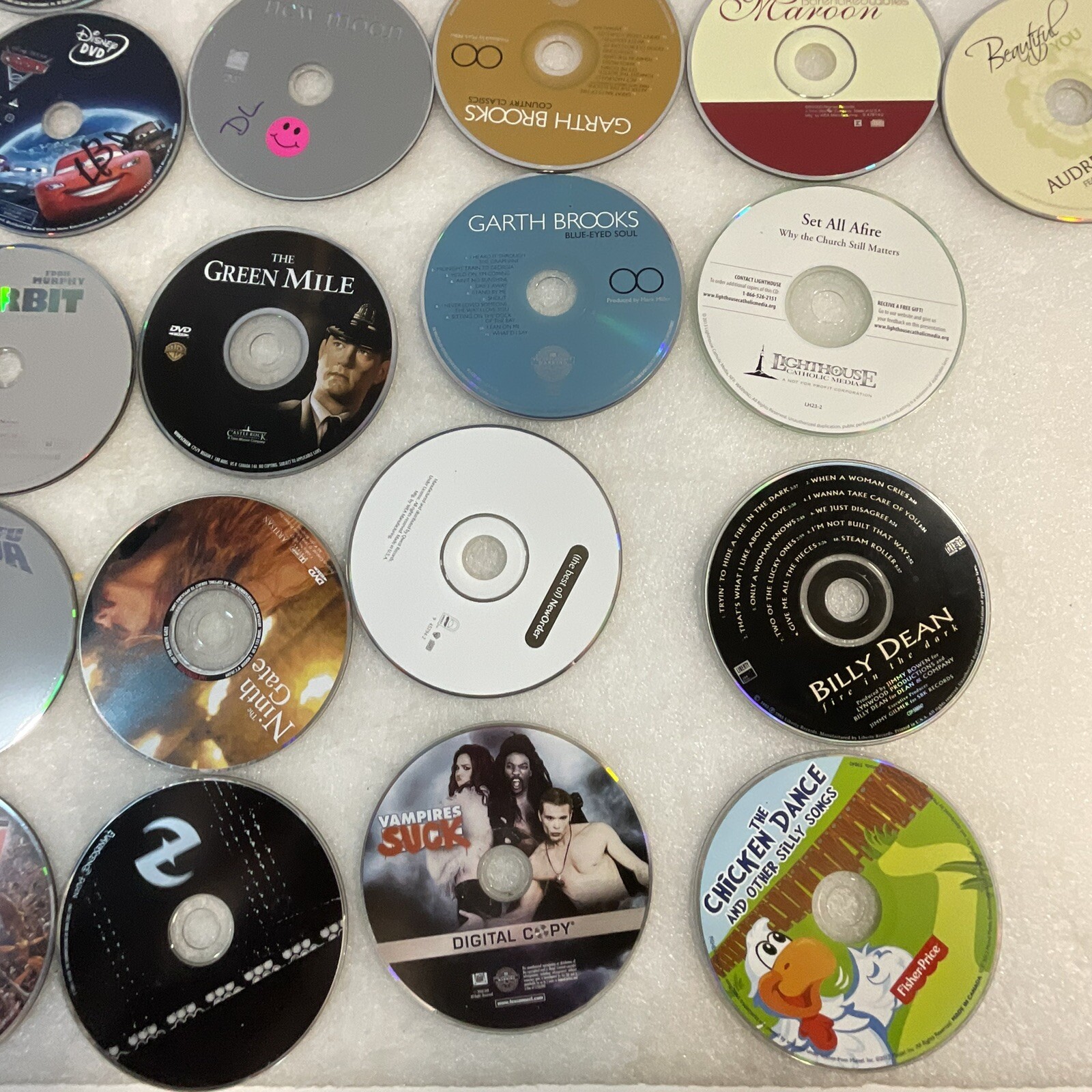Lot of 33 Disks No Covers CD DVD Video Game Scratches AS-IS
