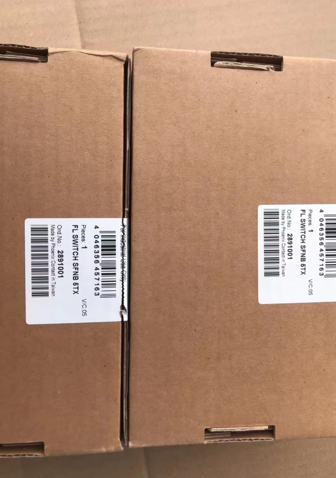 Phoenix Contact FL SWITCH SFNB 5TX 2891001 IN NEW BOX ALL NEW
