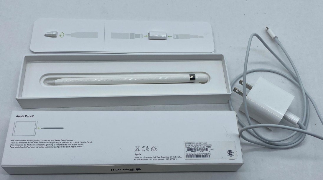 Lot of Apple Devices (iPads, iPhones, etc)