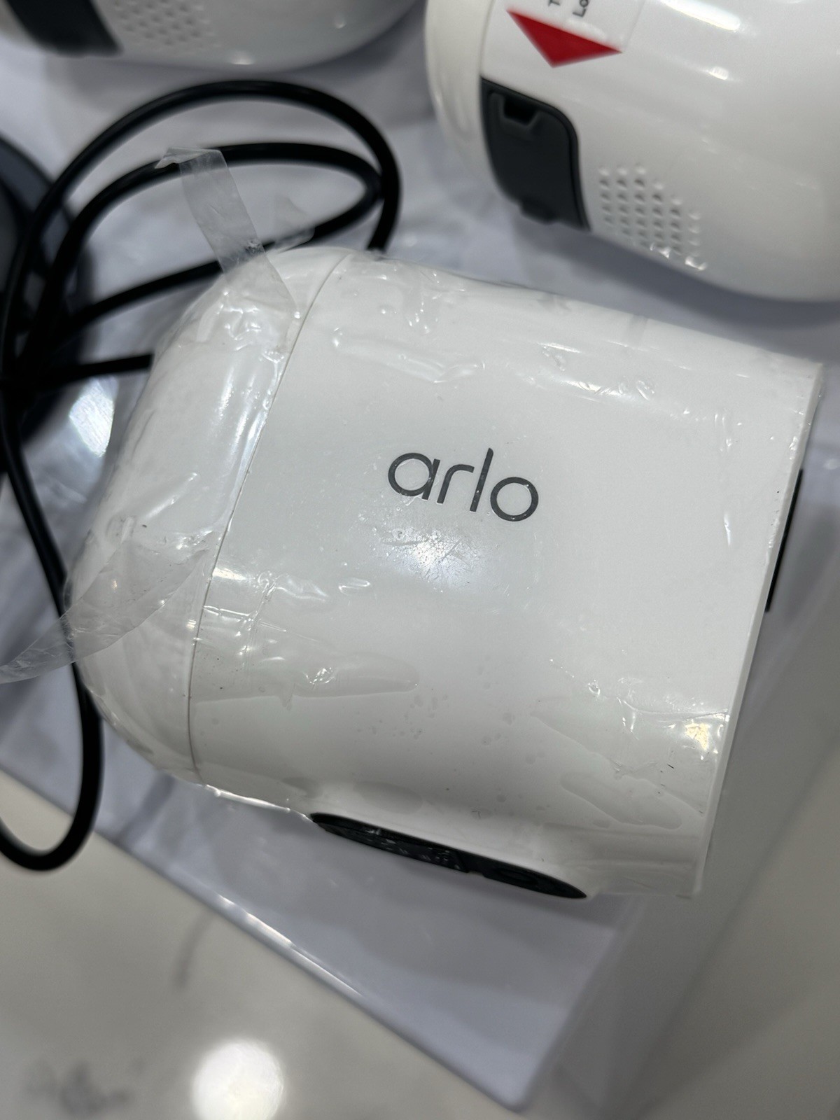 Lot Of Security Cameras Devices Arlo Essential Spotlight, Kittyhok SC4 Pro