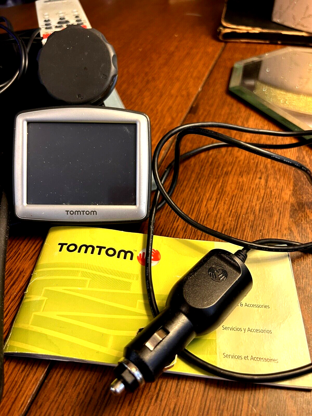 7 ELECTRONIC-SONY CD/DVD-SIRIUS SATEL. RADIO-TOMTOM GPS-GE DIGITAL RADIO REMOTE