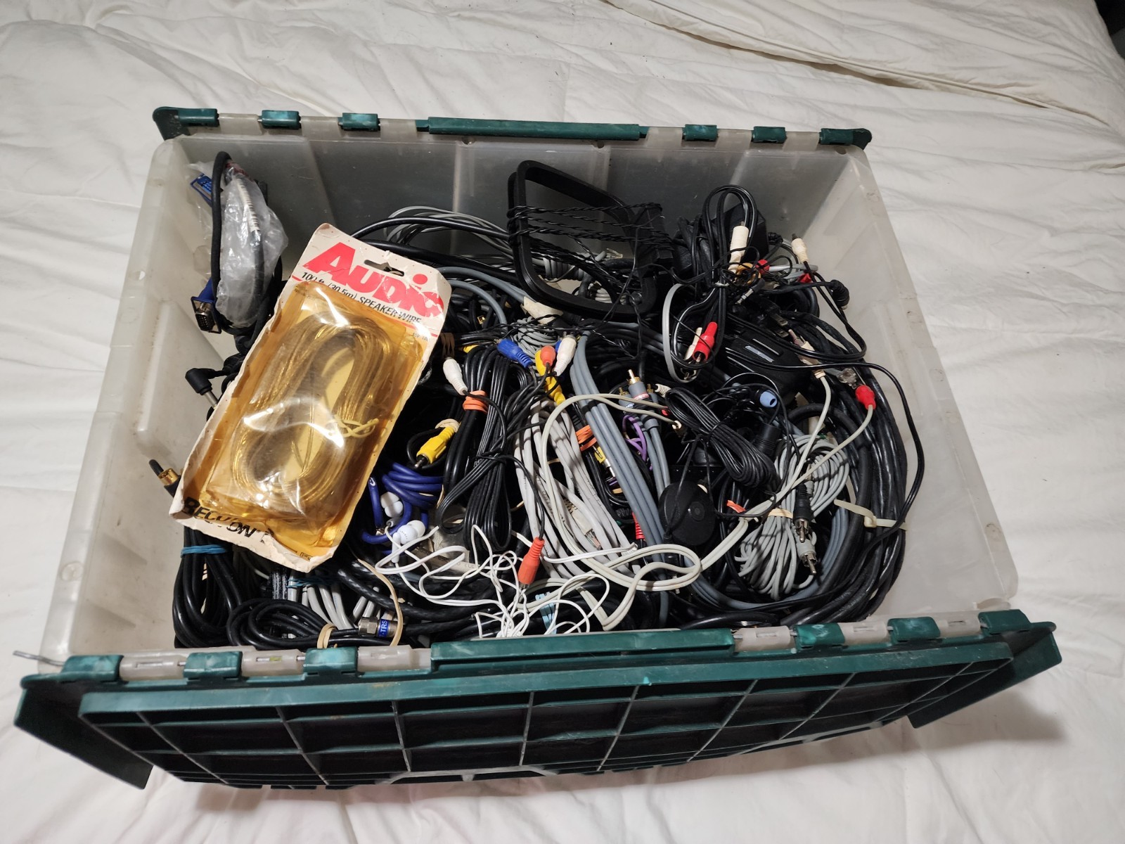 Bulk Lot of Various Electronic Cables, Cords and Parts, Computer TV Camara Ster