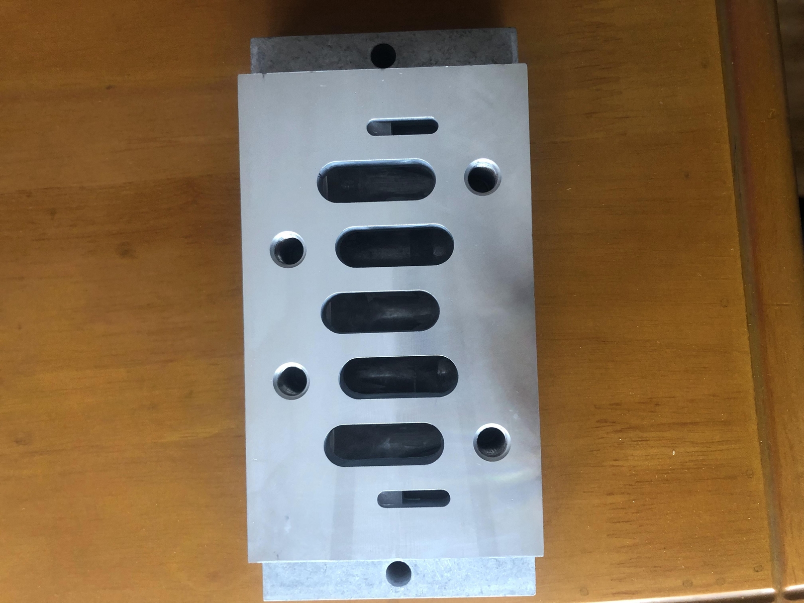 1PC M/P19138 solenoid valve installation base plate