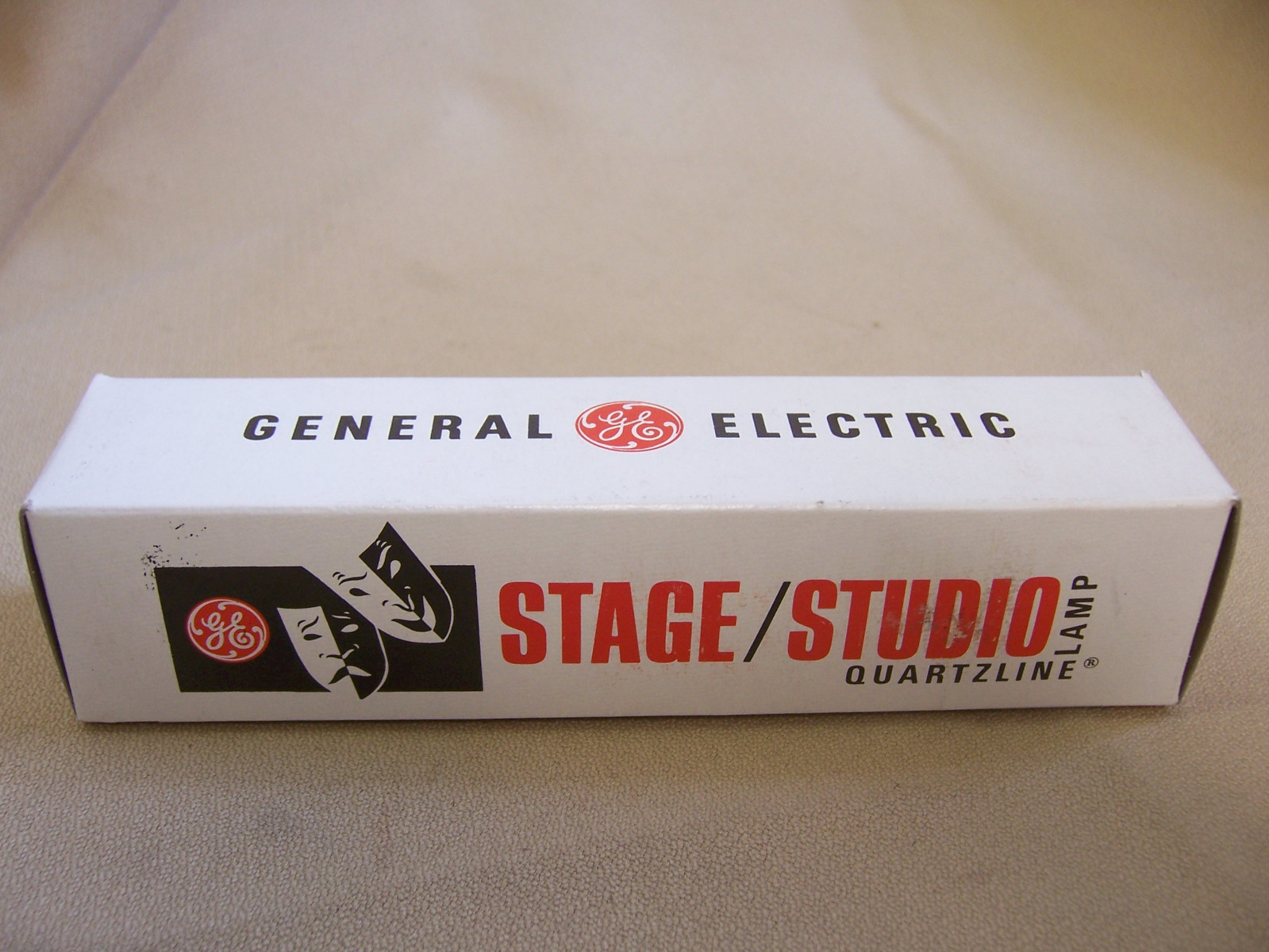 NOS GE EGJ 1000W 120V QUARTZLINE LIGHT BULB STAGE/STUDIO LAMP Q1000/4CL/P