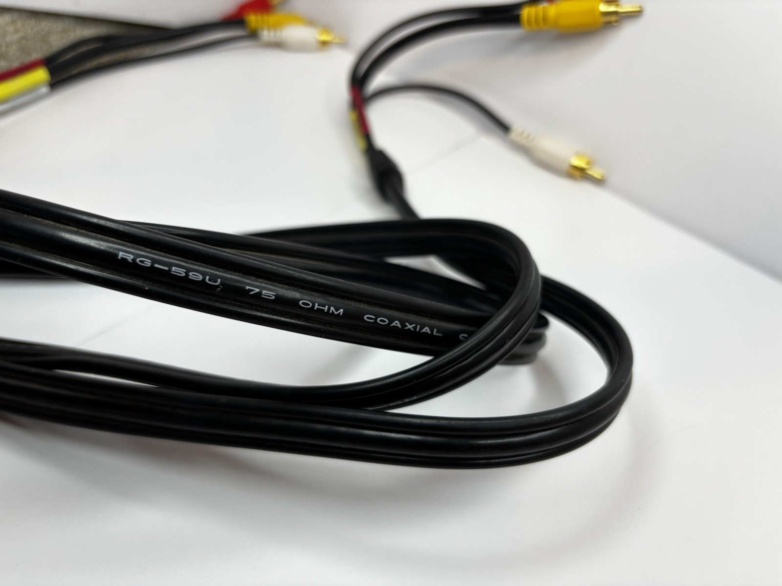 Cable Lot Micro Av USB Connector RCA Audio Video Composite Black Lot Of 4 Mix