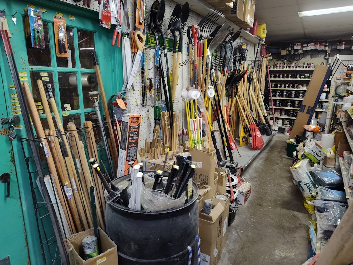 Liquidation Overstock, Closeout , Bulk True Value Farm/Home Store New Inventory