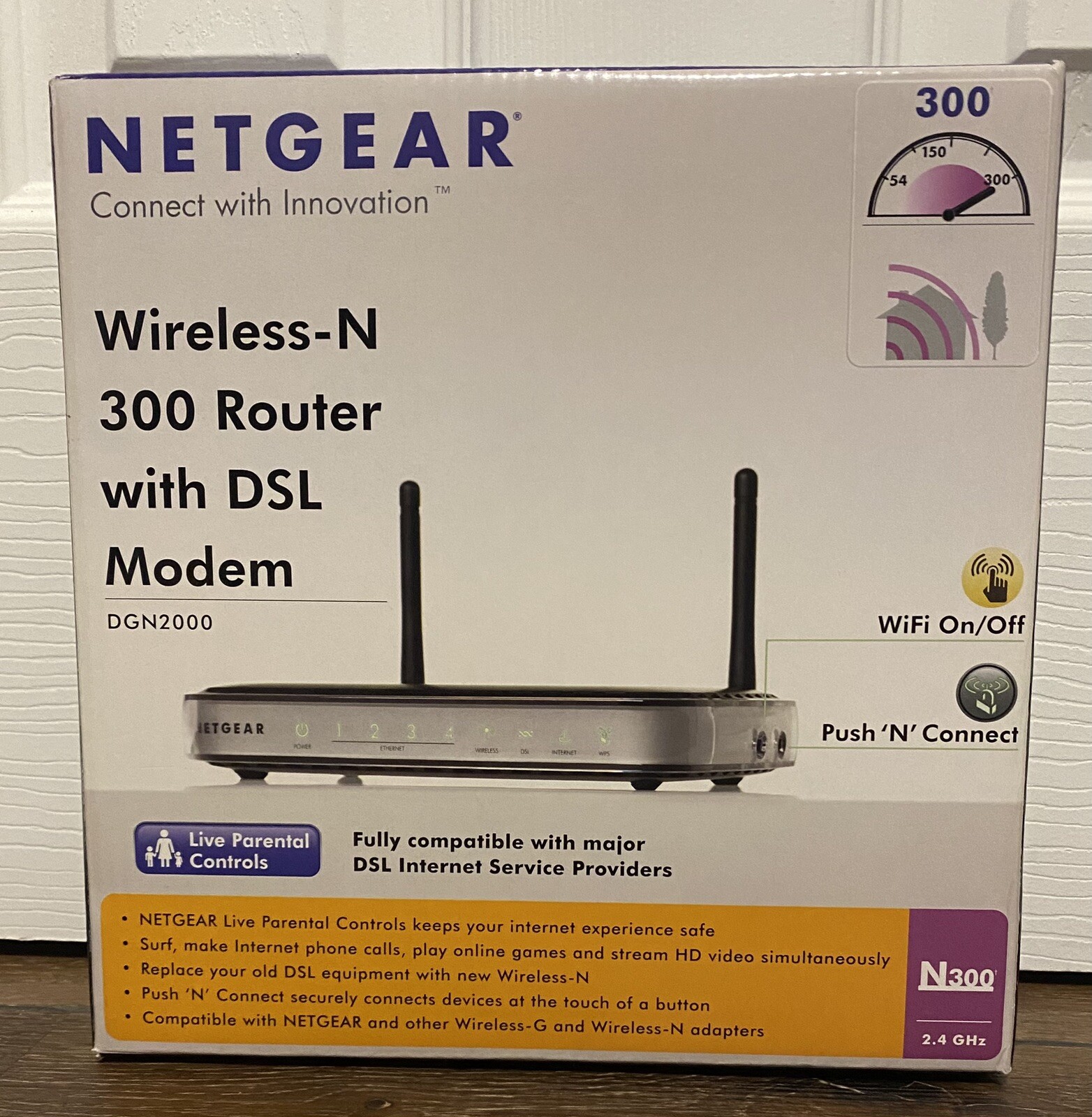 netgear connect with innovations Witeless-n 300 router with DSL modem dgn2000