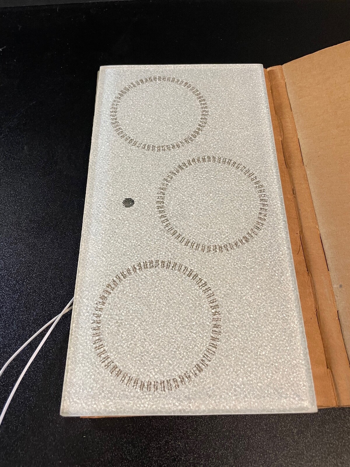 SIERRACIN THERMAL SYSTEM 120 WATTS 120 VOLTS 976-4935-3 10″ X 6″ 1977
