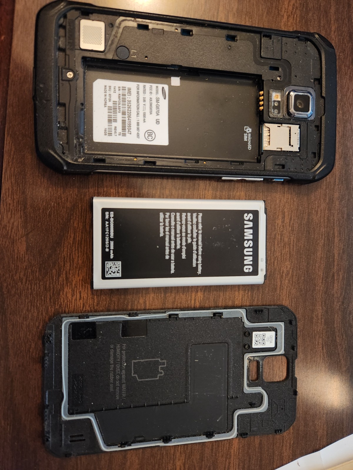 Lot of computer, electronics, cables, equip, SIMMs, Phones for repair/replace