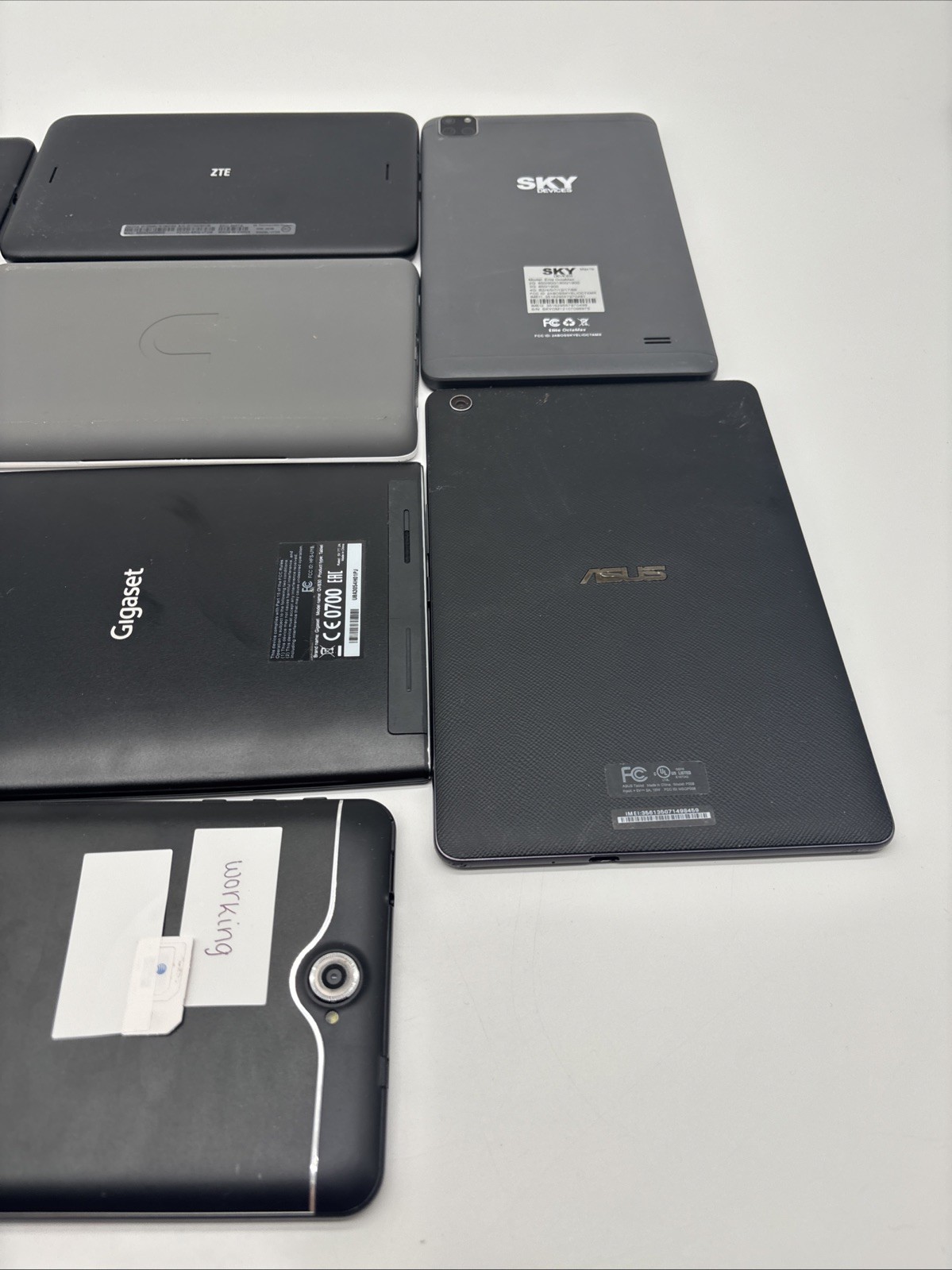 LOT OF 10 TABLETS FOR PARTS UNTESTED SOLD AS IS