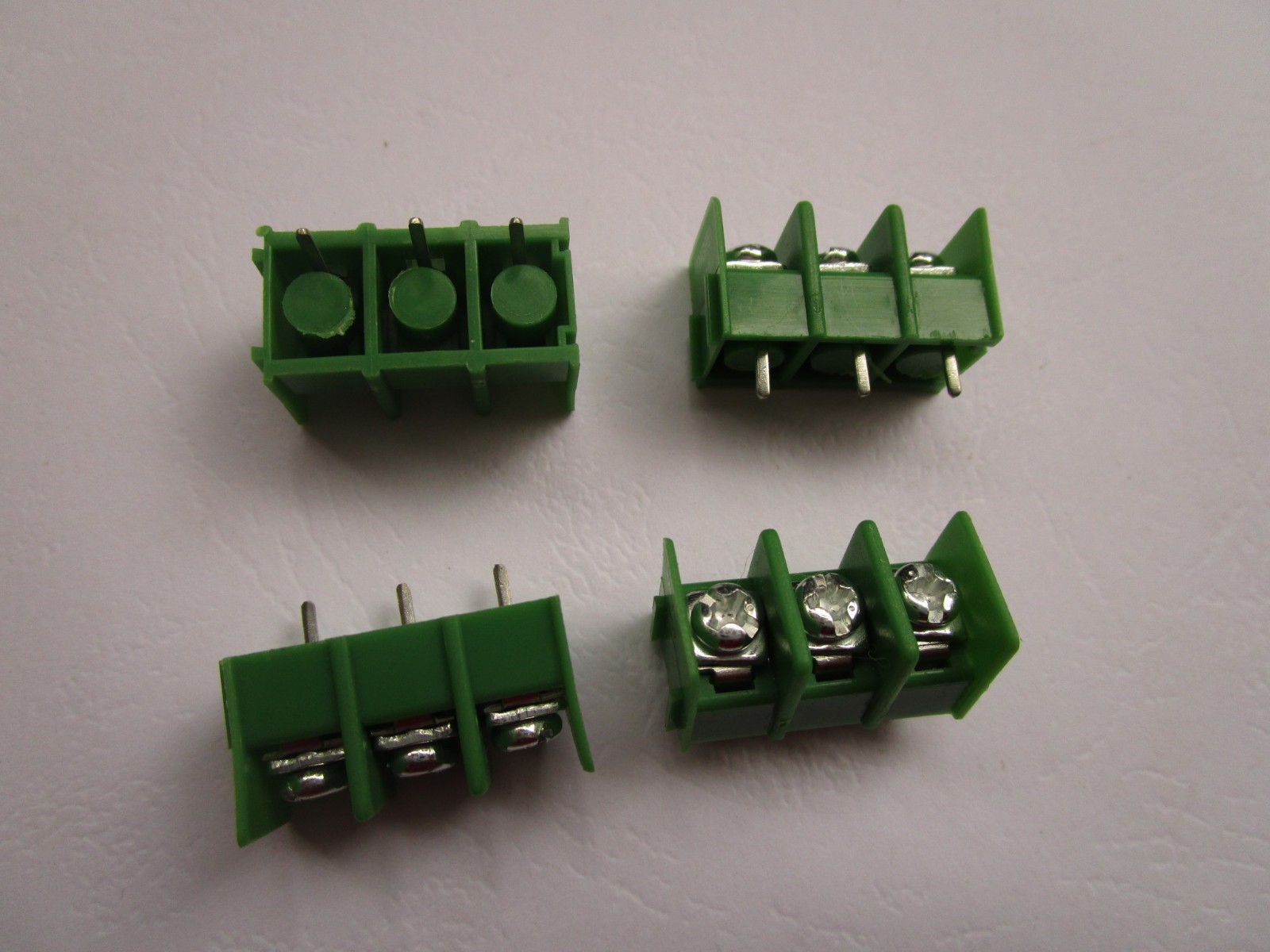 100 pcs Screw Terminal Block Connector 3 pin 7.62mm Green Barrier Type DG7.62