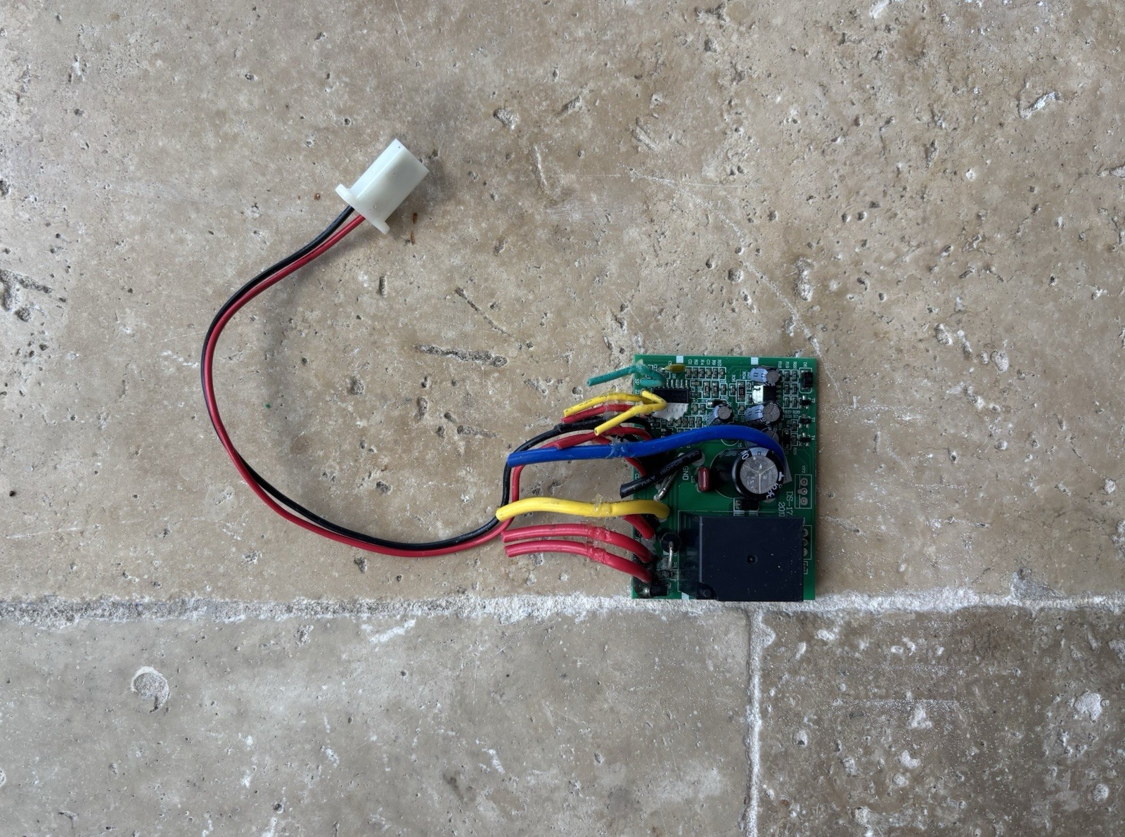 Miscellaneous Electronics – Not Working For Parts