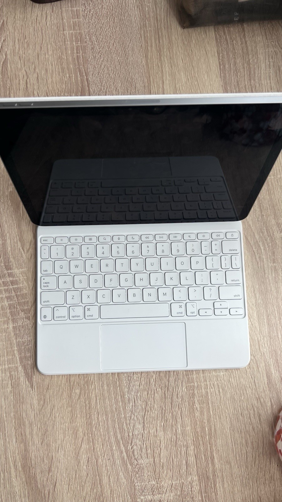 Apple iPad Air 11” 128GB Wi-Fi (Space Gray) + Apple Magic Keyboard