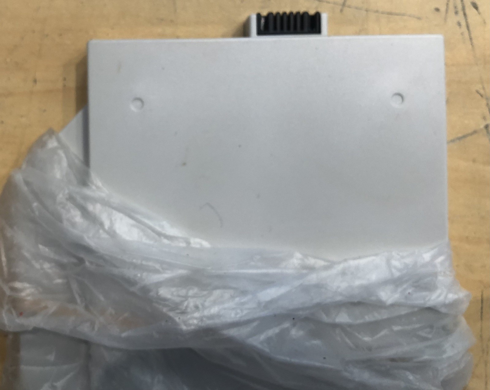Laptop Parts Grab Bag 20+ Pcs, Various Mfg & Of Batteries And Ram Untested