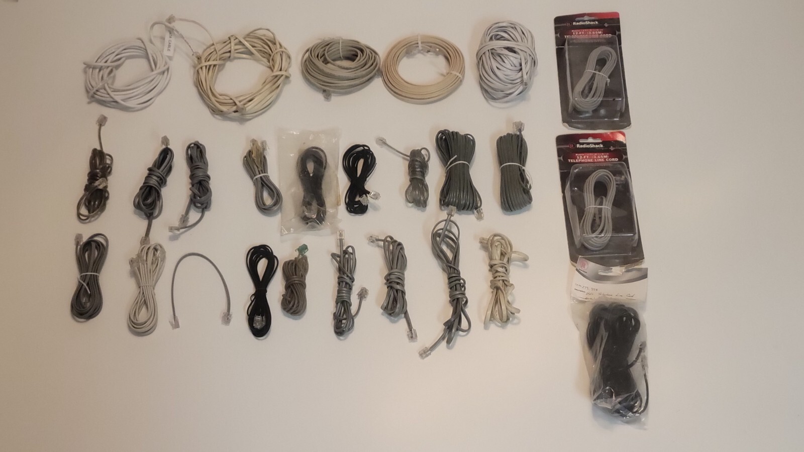 Mixed Bulk Wholesale Lot of 50 Miscellaneous Items such as Suttle Line Condition