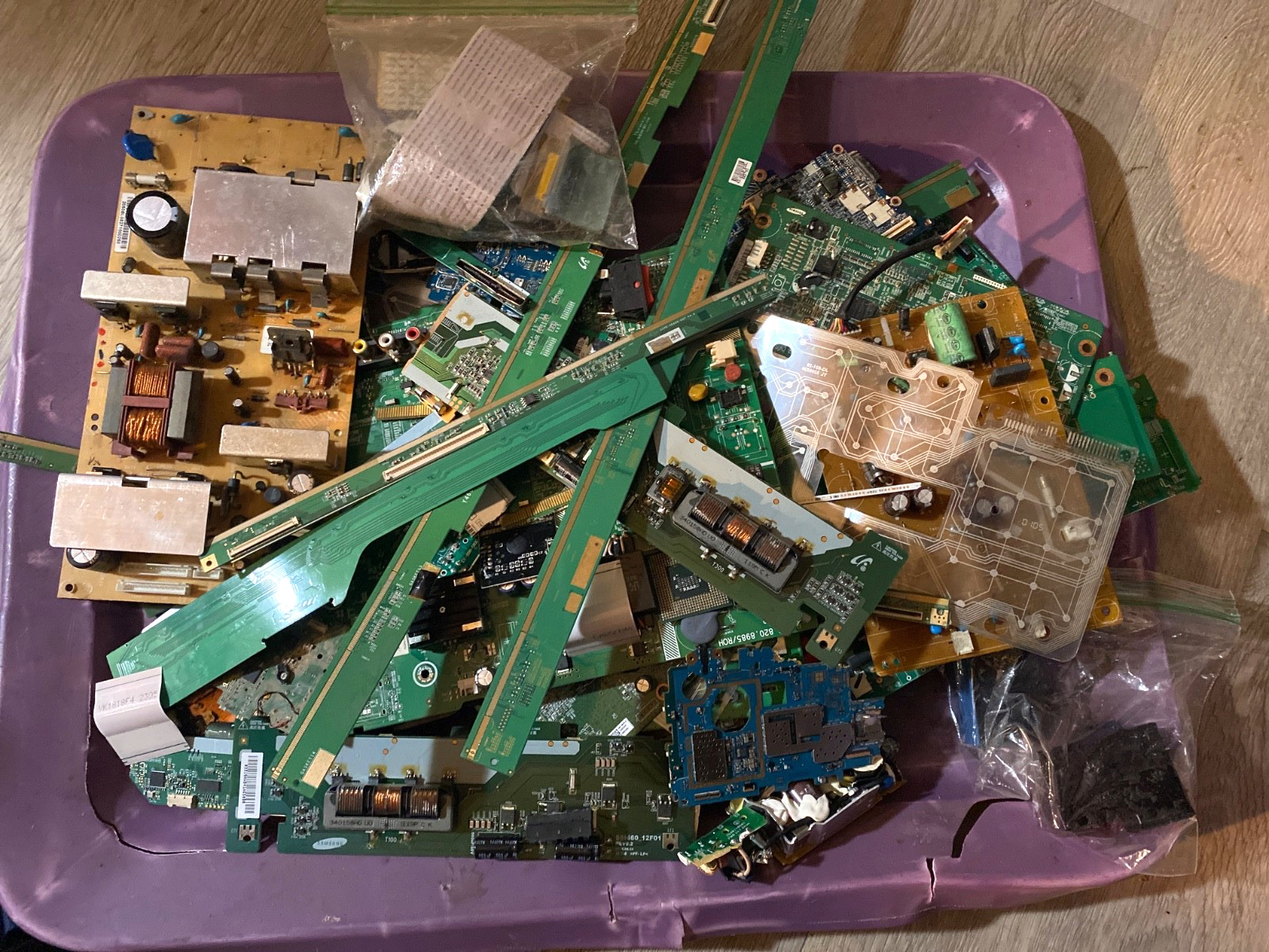 Scrap Circuit Boards Mixed Lot – TV Boards, Power Supply Boards For Parts