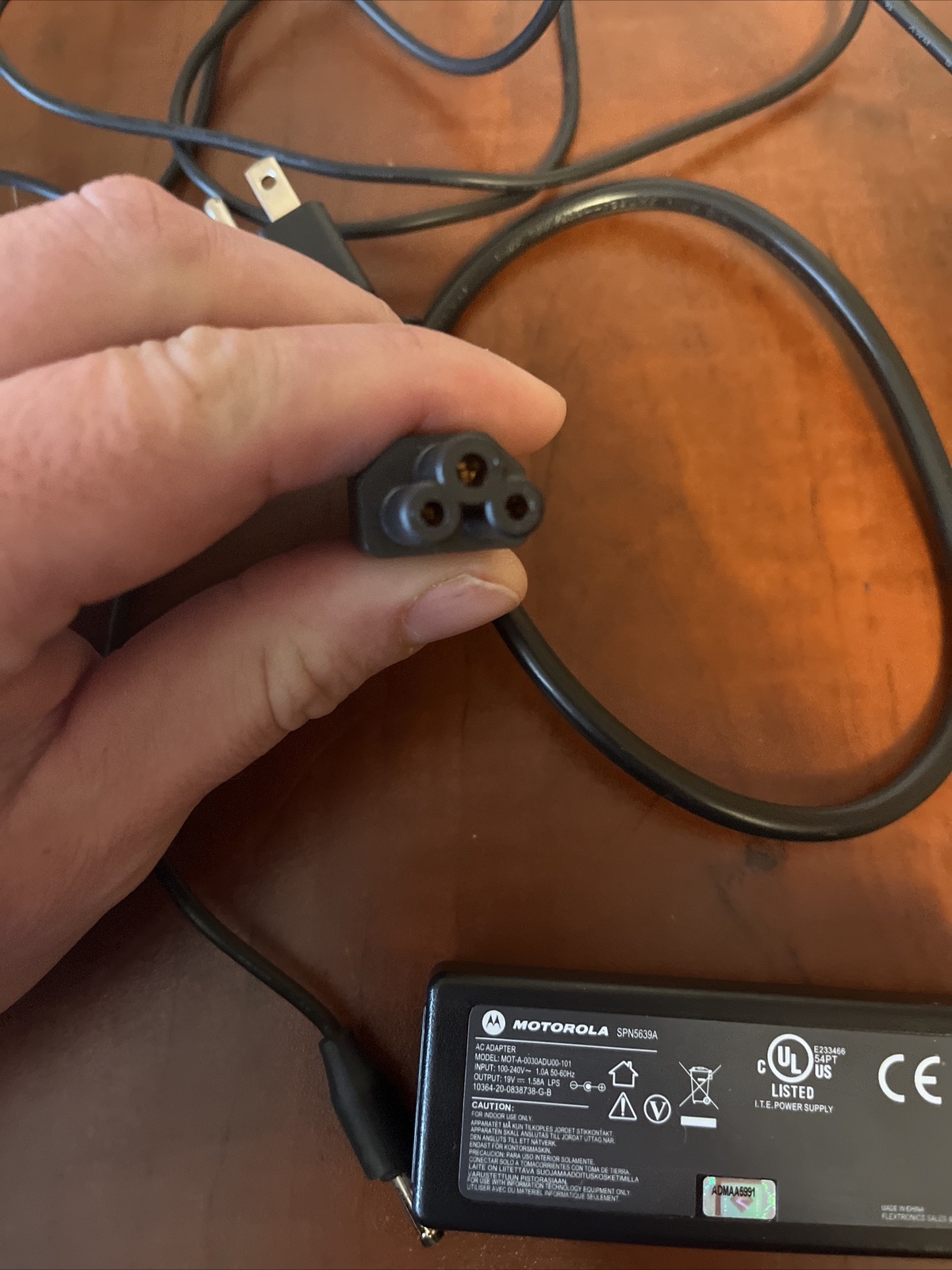 OEM Motorola SPN5639C MOT-A-0030ADU00-101 Power Adapter