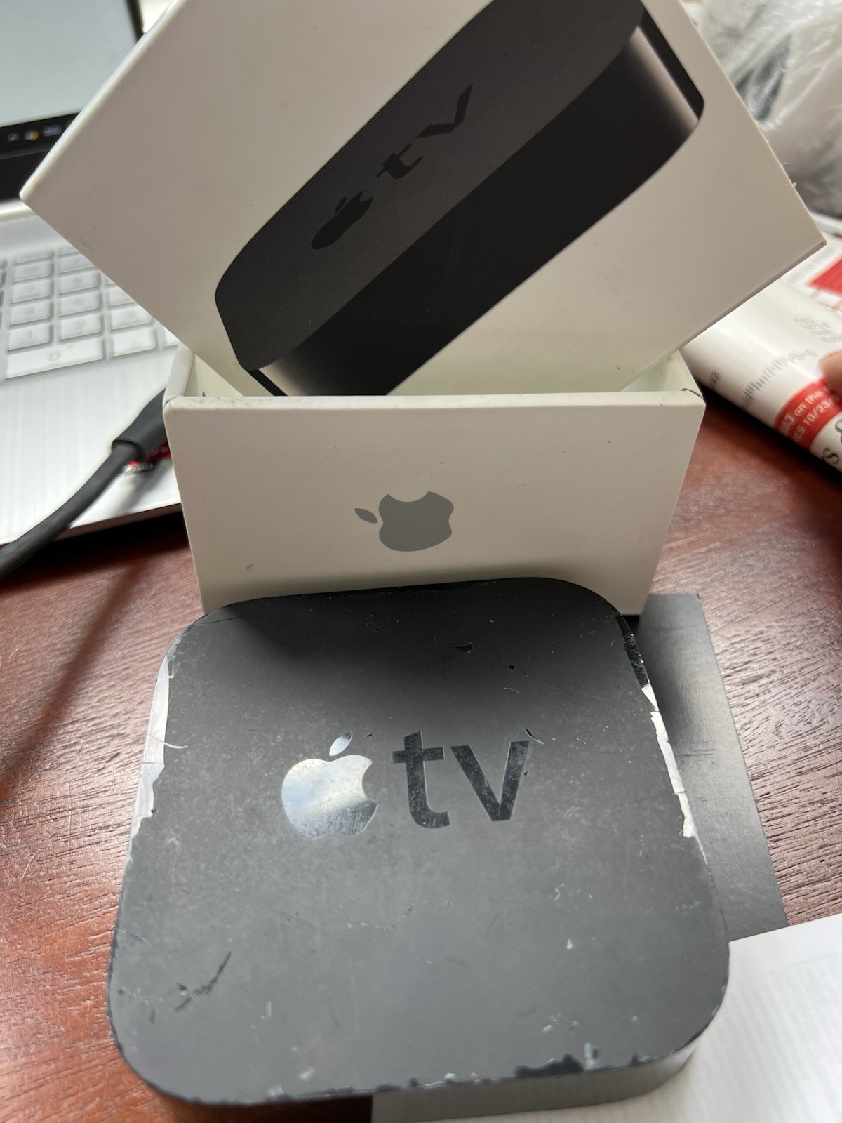 Bundle Of Used Apple Products iPhone Macbook iPad Functional Or Parts