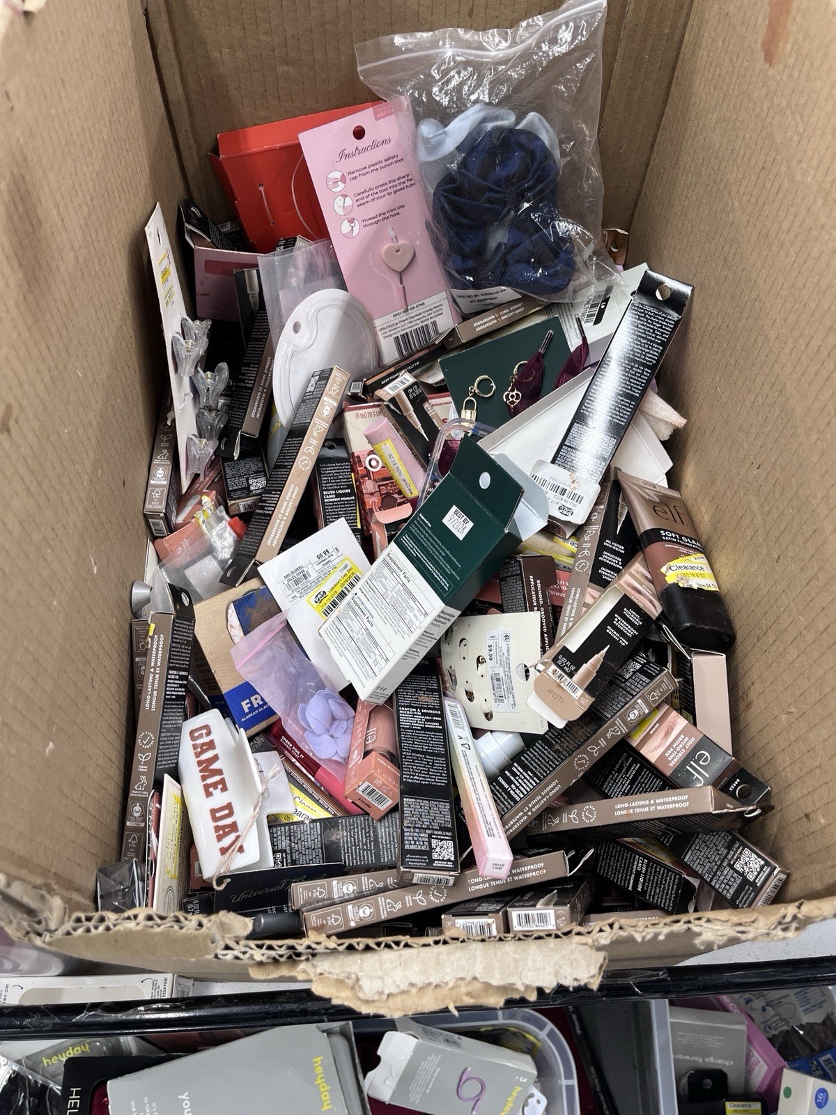 Amazon Mystery Box Liquidation Items Bundle Surprise Box {12x12x8 5-7items per}