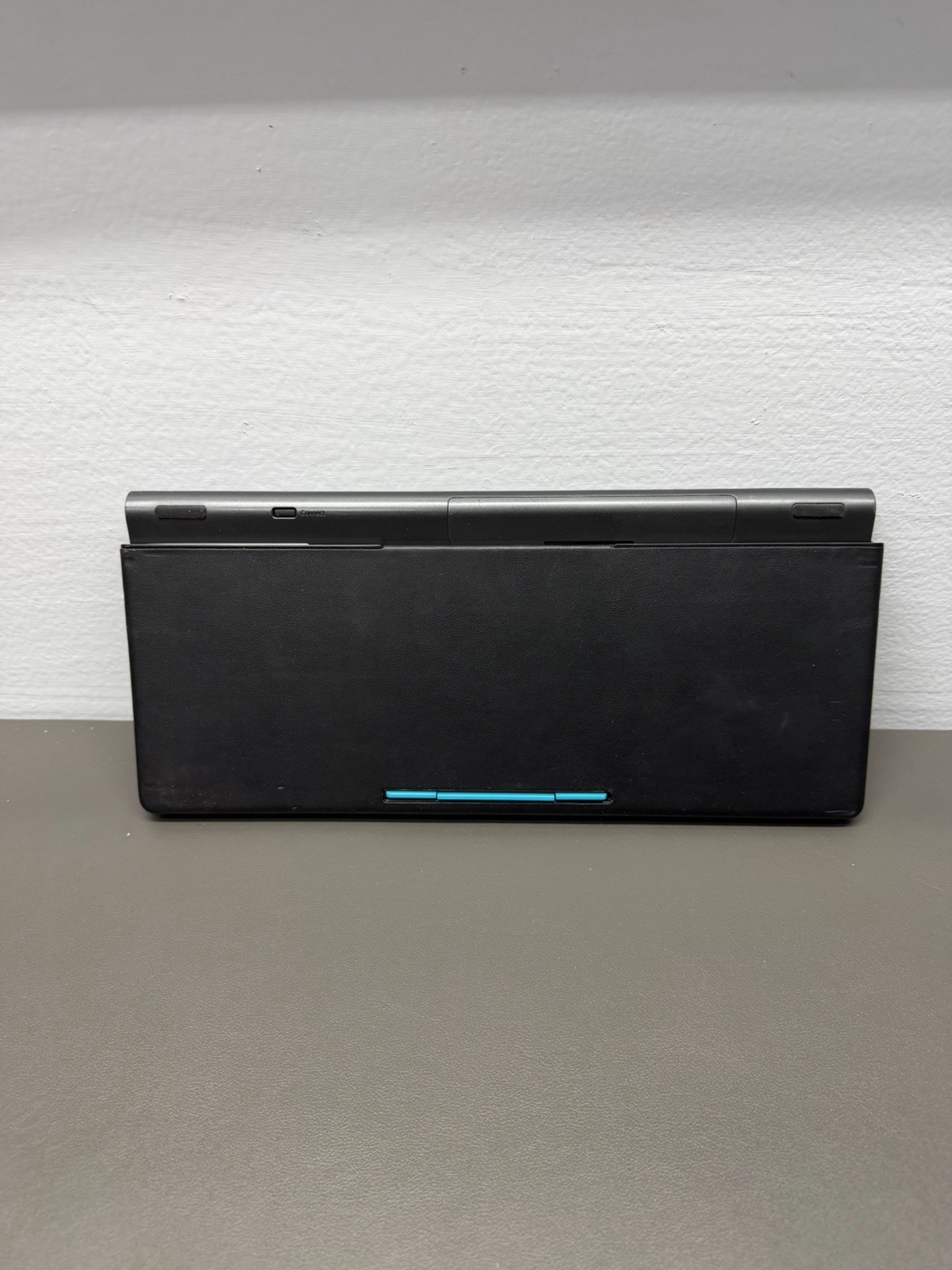 Logitech Y-R0034 Tablet Keyboard Case for iPad Android Bluetooth Wireless USED*
