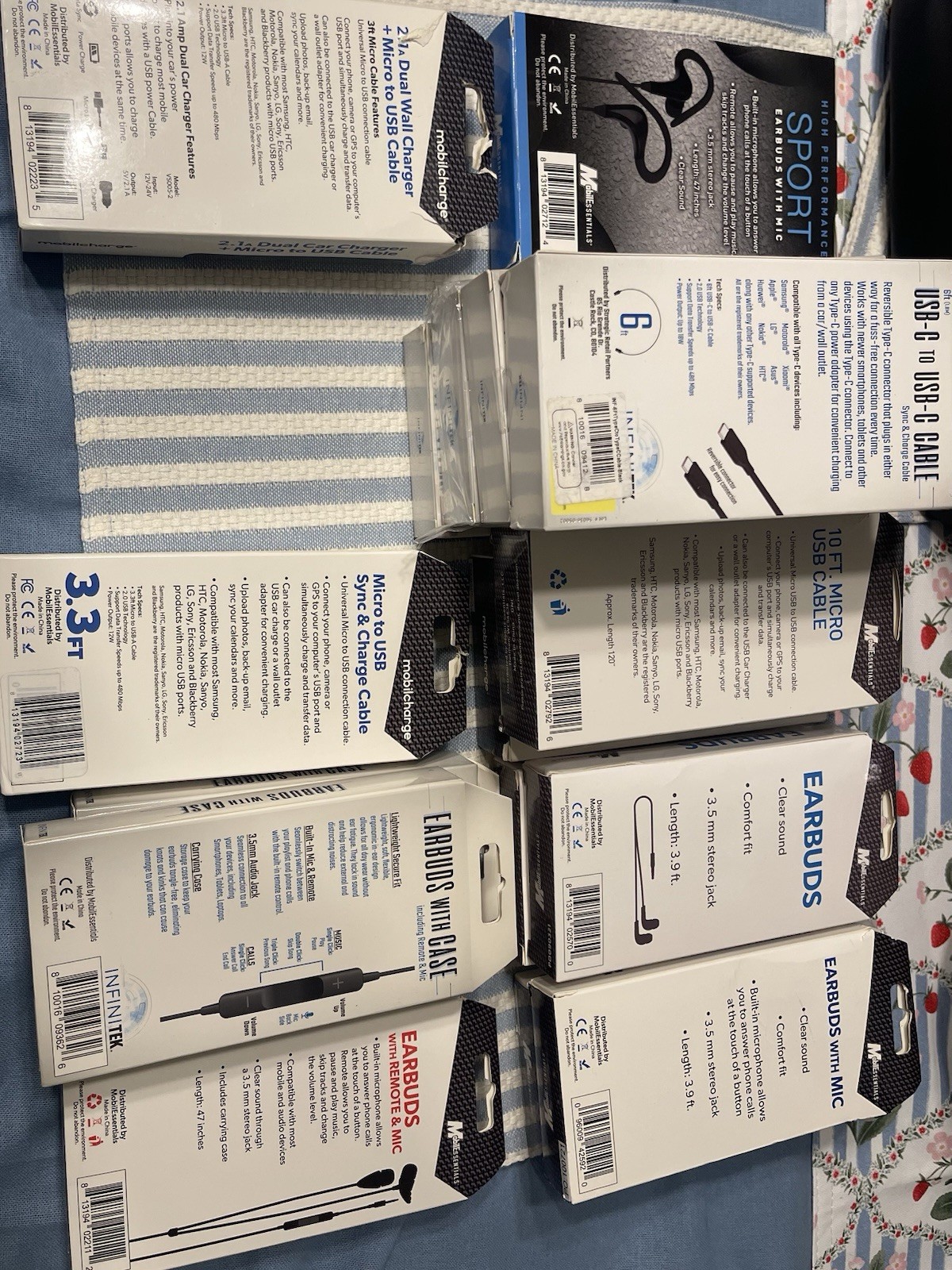 MobileCharge Infinitek Mobile Essentials Universal Accessories Mixed Lot Mic