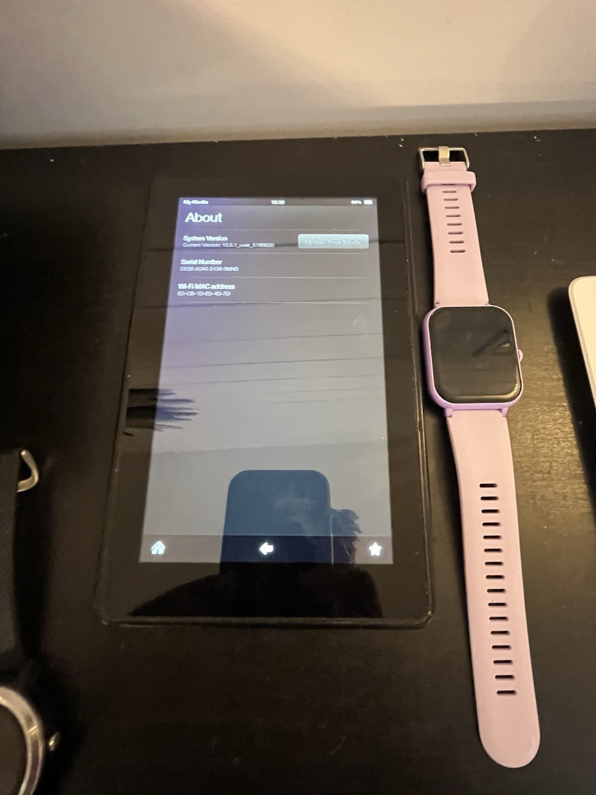 Electronics Lot Parts Repair Apple iPad Fitbit Versa 2 Garmin Kindle Fire W10F