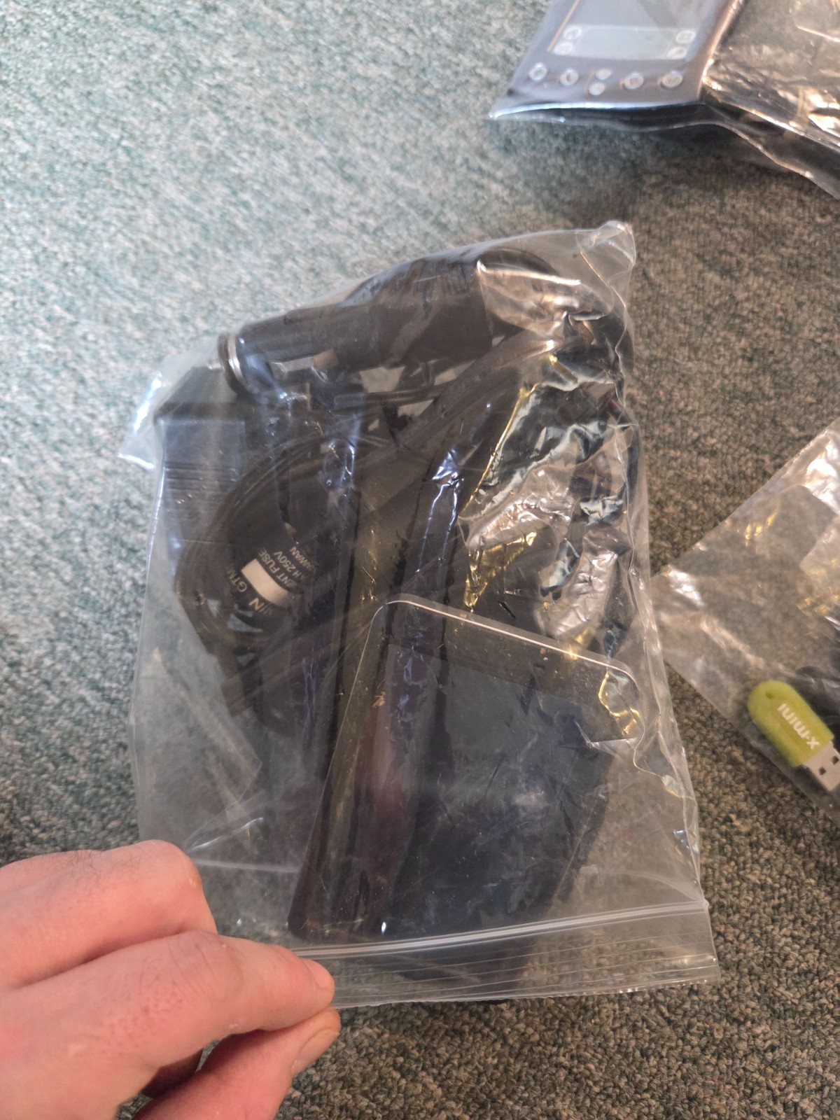 Toshiba Satellite – Lenovo ThinkPad – IPhone – Apple EarBud – Huge Mix DONT MIS