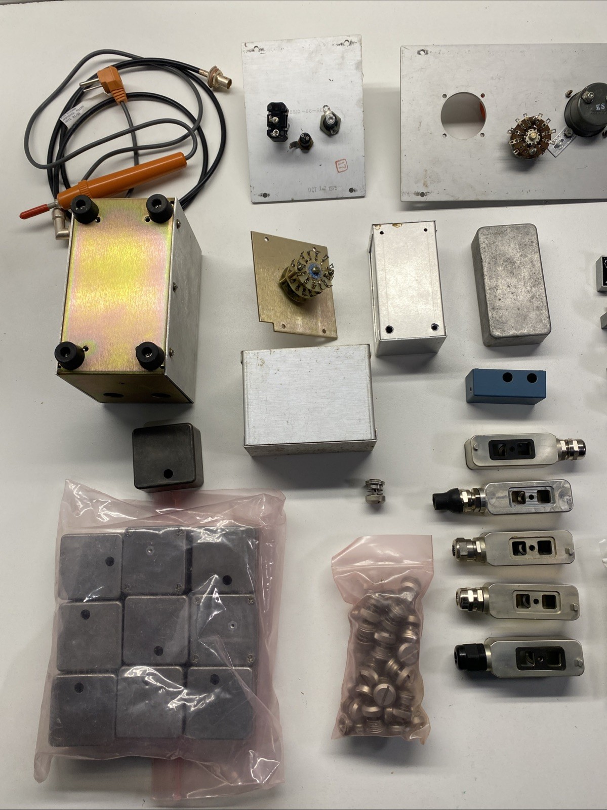 Electronics project boxes+Parts. See Pictures..B35