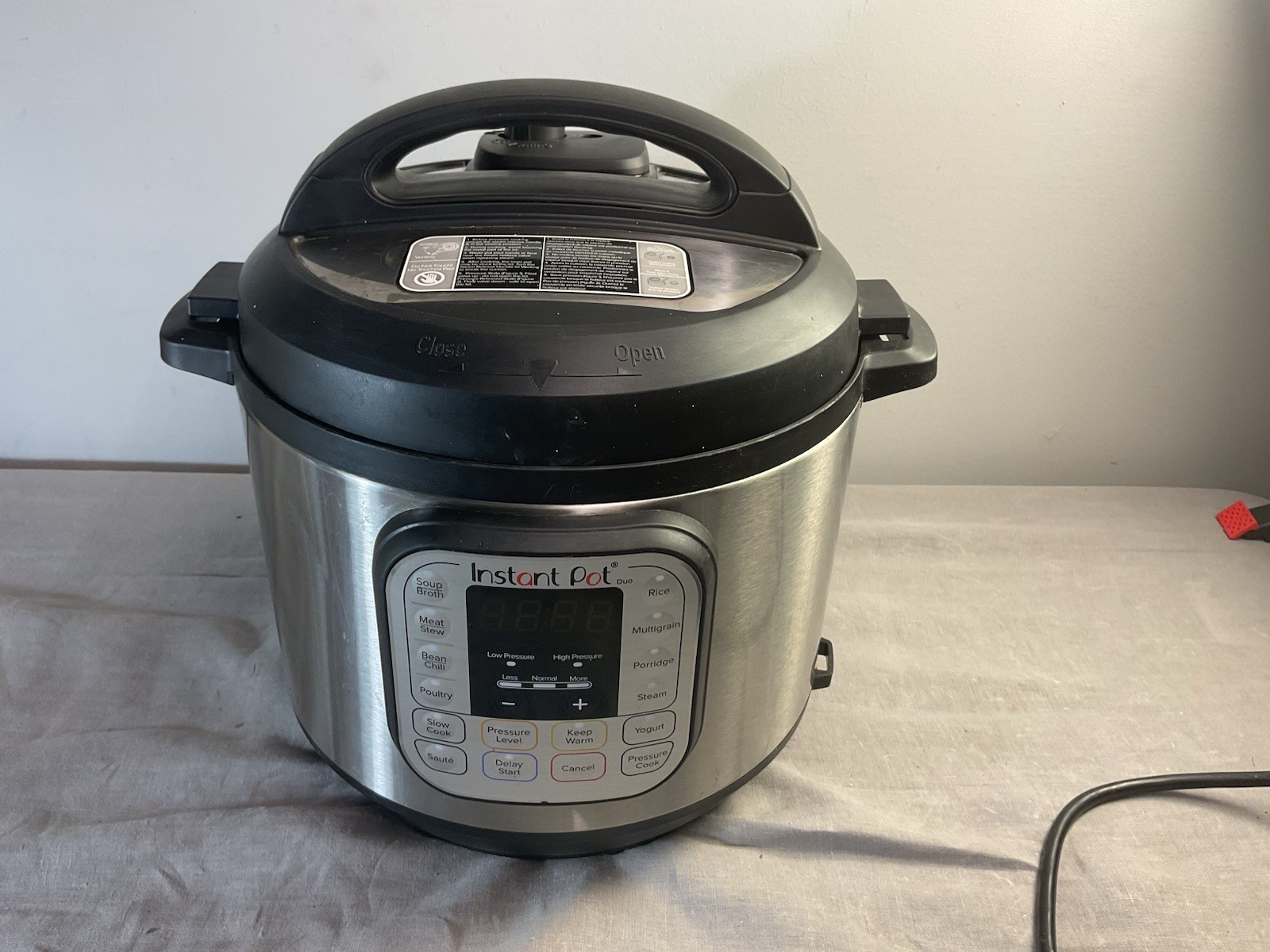 Instant Pot 6qt Duo 60 v4 Pressure Cooker 7-in-1-Silver