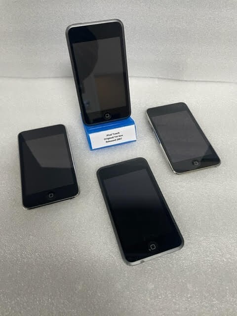 Apple iPhone 1st Gen/iPod touch 4th Gen NEW/iPod Classic NEW/+more