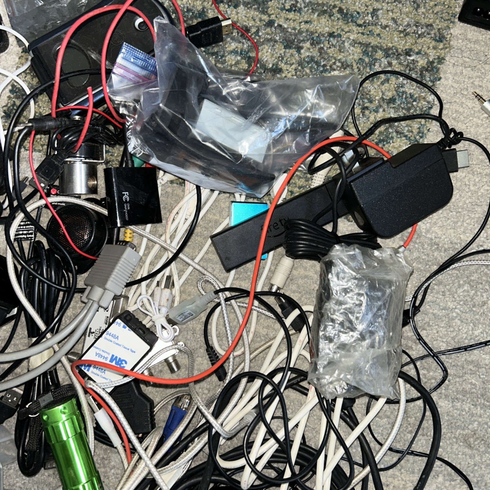 Lot Of 40+ Electronic Cords, Adapters, Cables, Devices Resellers Mix