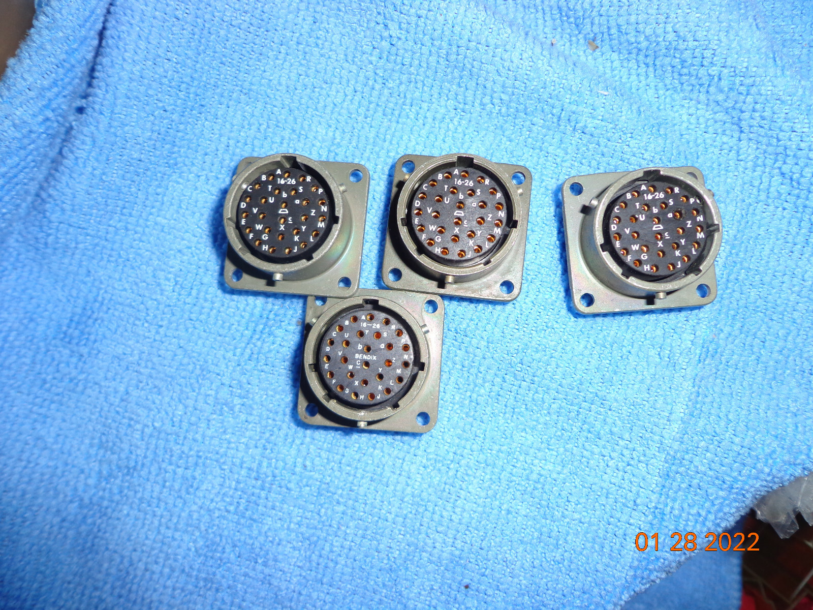 1 Bendix MS3112E 16-26S Mil Spec Circular Connector Plug 26 pOS Gold ampheonol