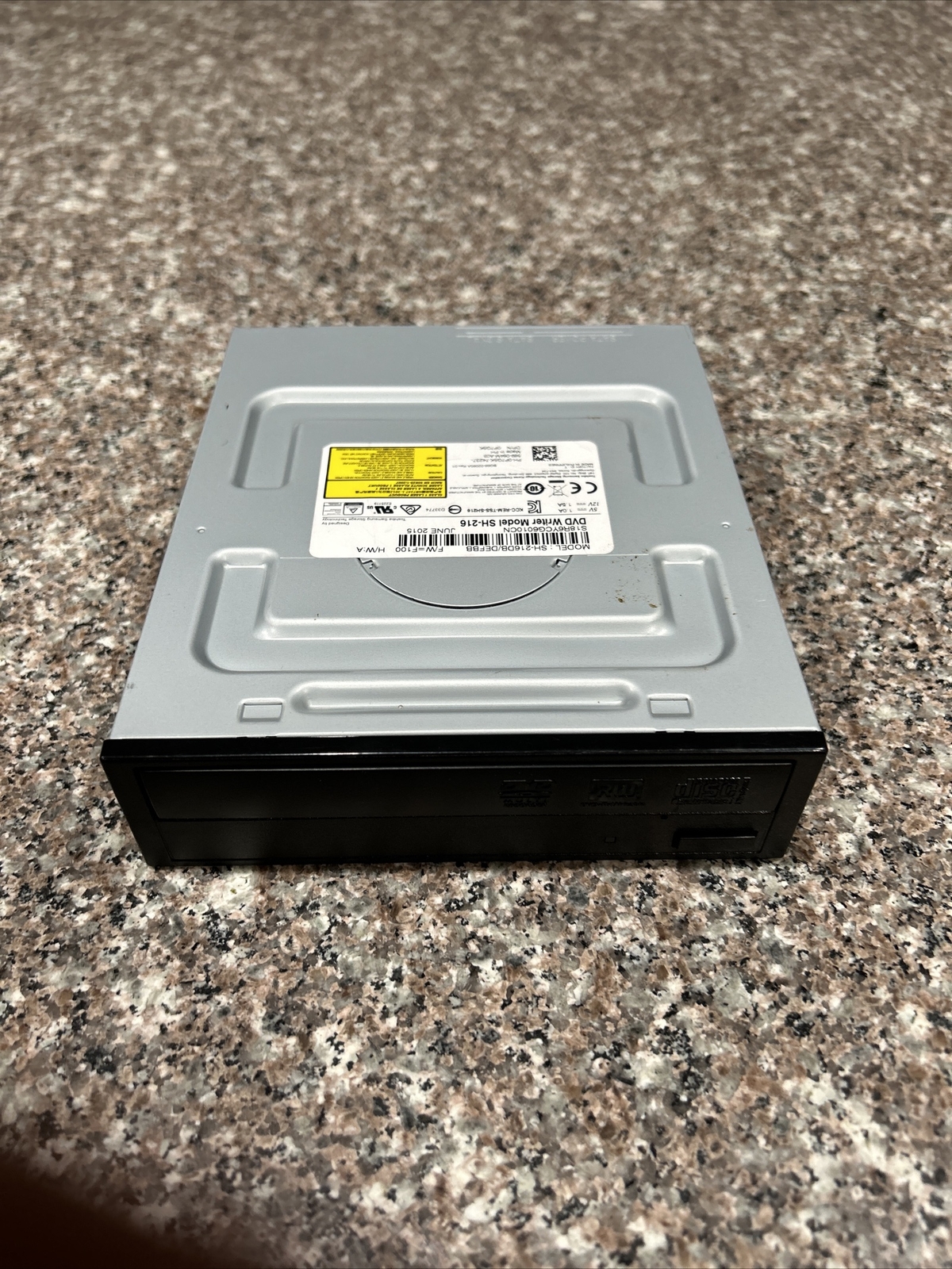 TOSHIBA MODEL SH-216BB/DEBHF DVD WRITER DRIVE SATA 09FD57