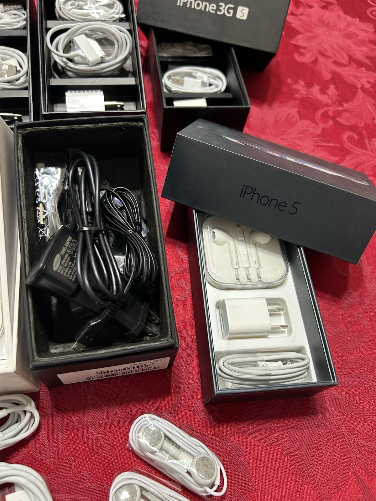 Large Mixed Lot Apple Cord, Earbuds, & Accessories – AS-IS Untested. BOXES EMPTY