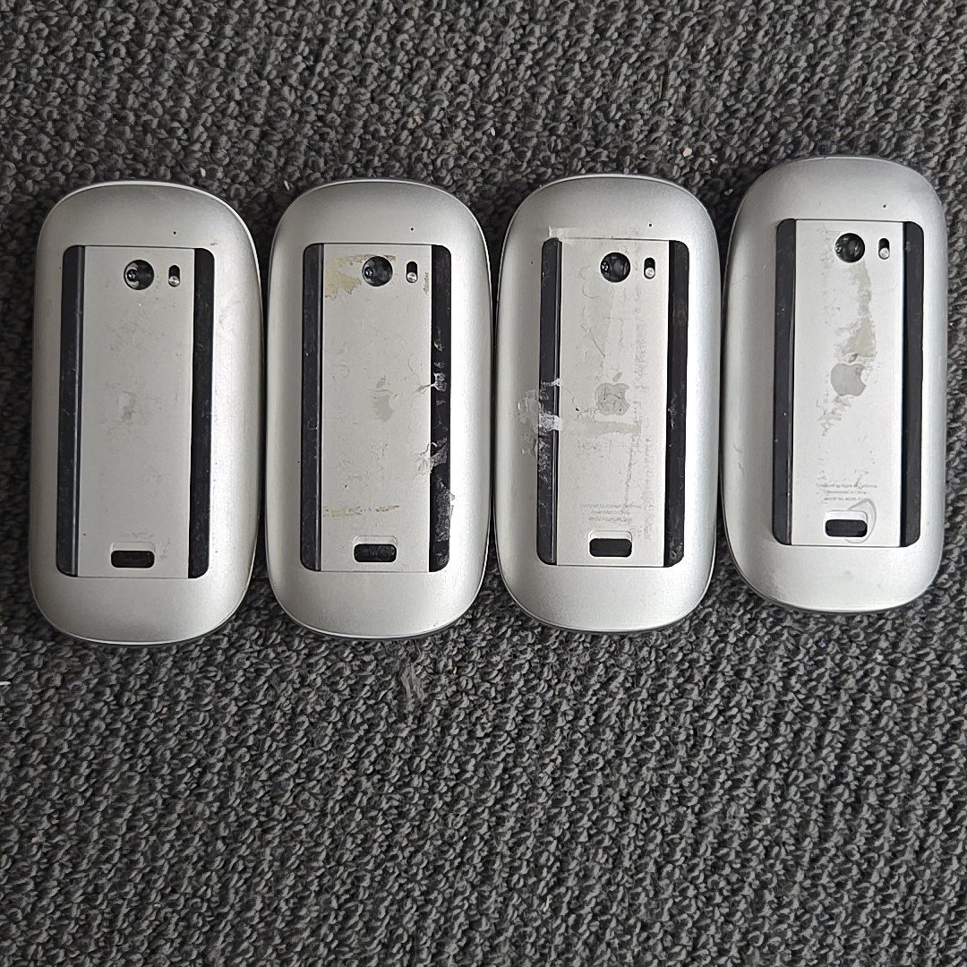 Apple Lot: 2 iPhones, 2 iPod Touch 4th Gen, Mice + Keyboard