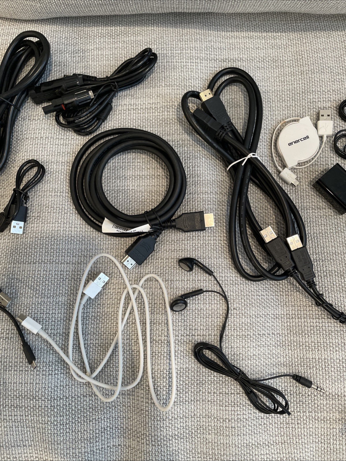 Random Lot of Electronic Cords & Cables, Etc HDMI USB + MORE !
