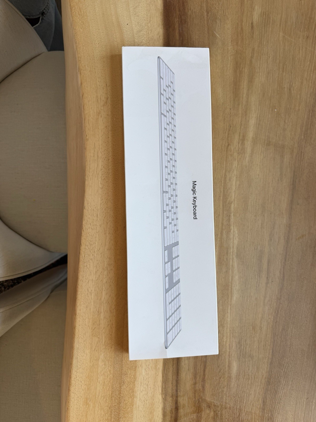 Apple Mixed Lot of Boxes, MacBook Pro, iPhone, watches