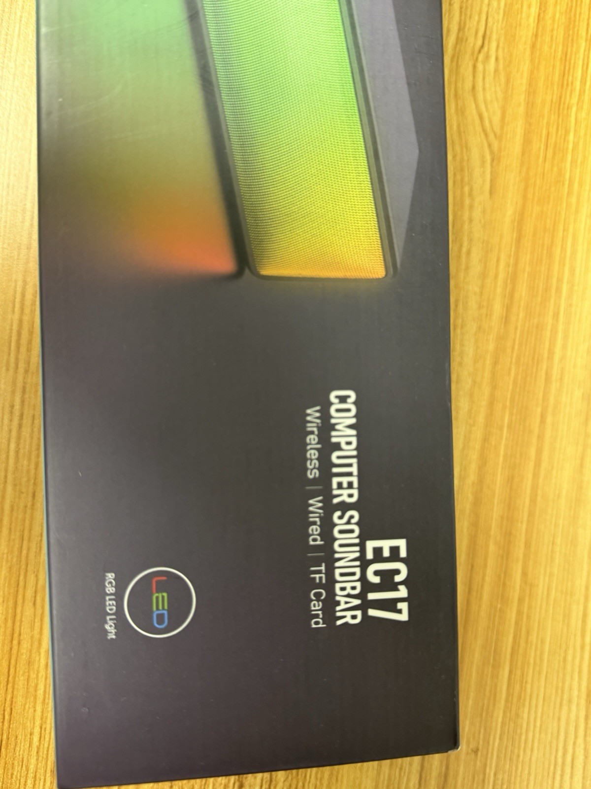 ELECZON EC17 – Computer Soundbar, Wireless, TF Card, RGB LED Light