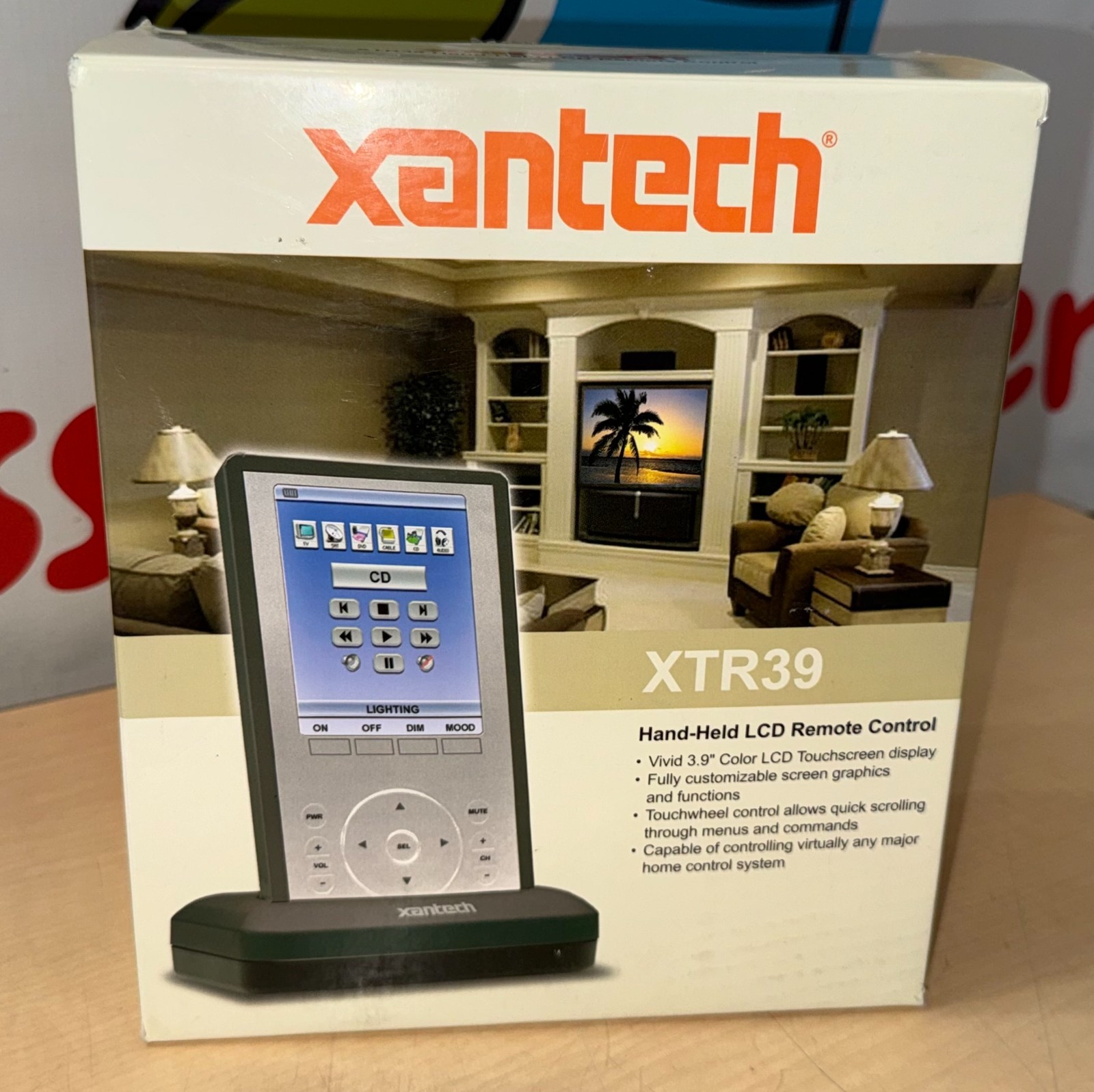 Xantech Hand-Held LCD Remote Control XTR39 & RF Base Station RF2IR