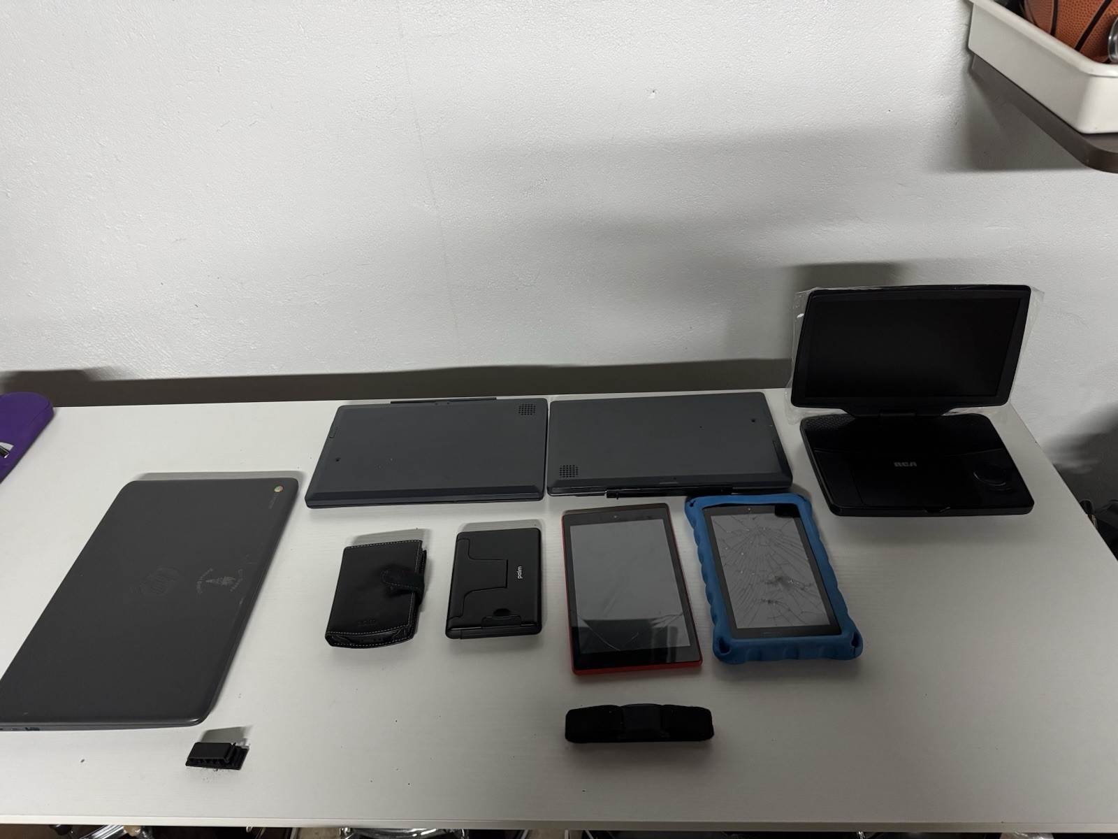 Vintage Electronics Mixed Lot – RCA Laptops, AmazonTablets, Palm TX PDA + Cables