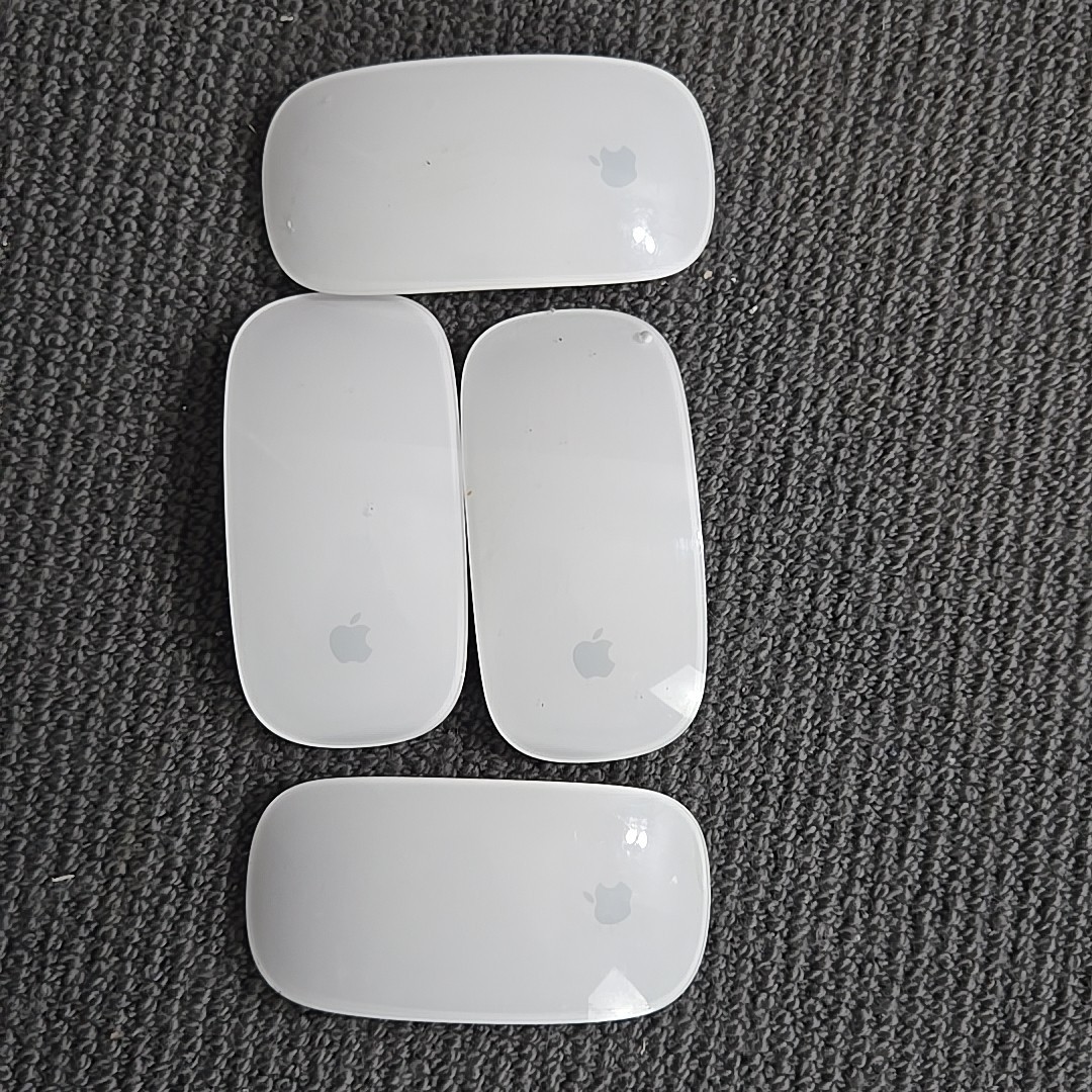 Apple Lot: 2 iPhones, 2 iPod Touch 4th Gen, Mice + Keyboard